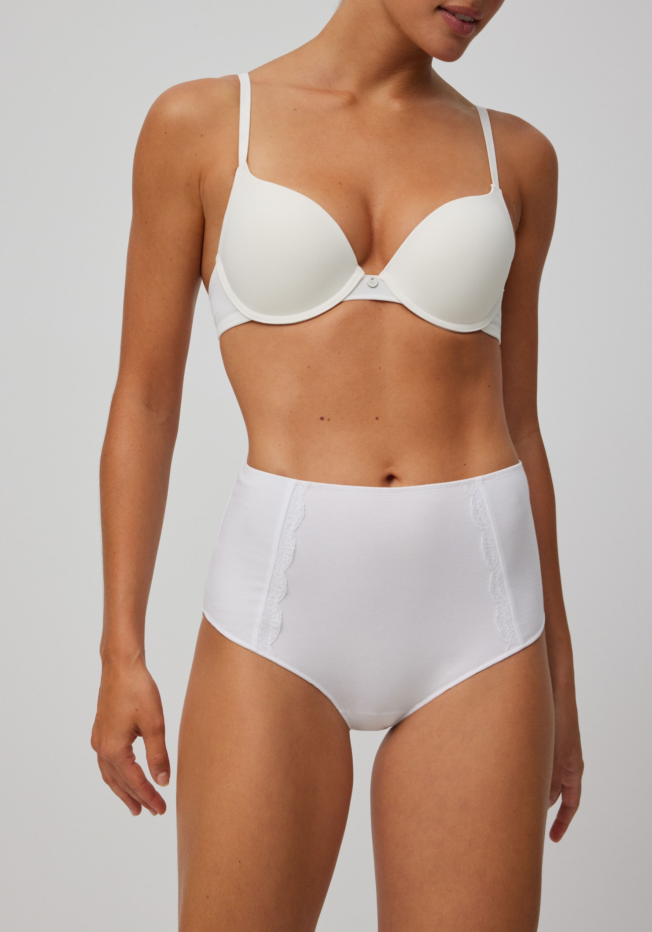 YSABEL MORA Maxislip »BASIC COLLECTION COTTON WITH LACE«, (3er Pack), mit romantischem Touch durch Spitzen-Applikationen