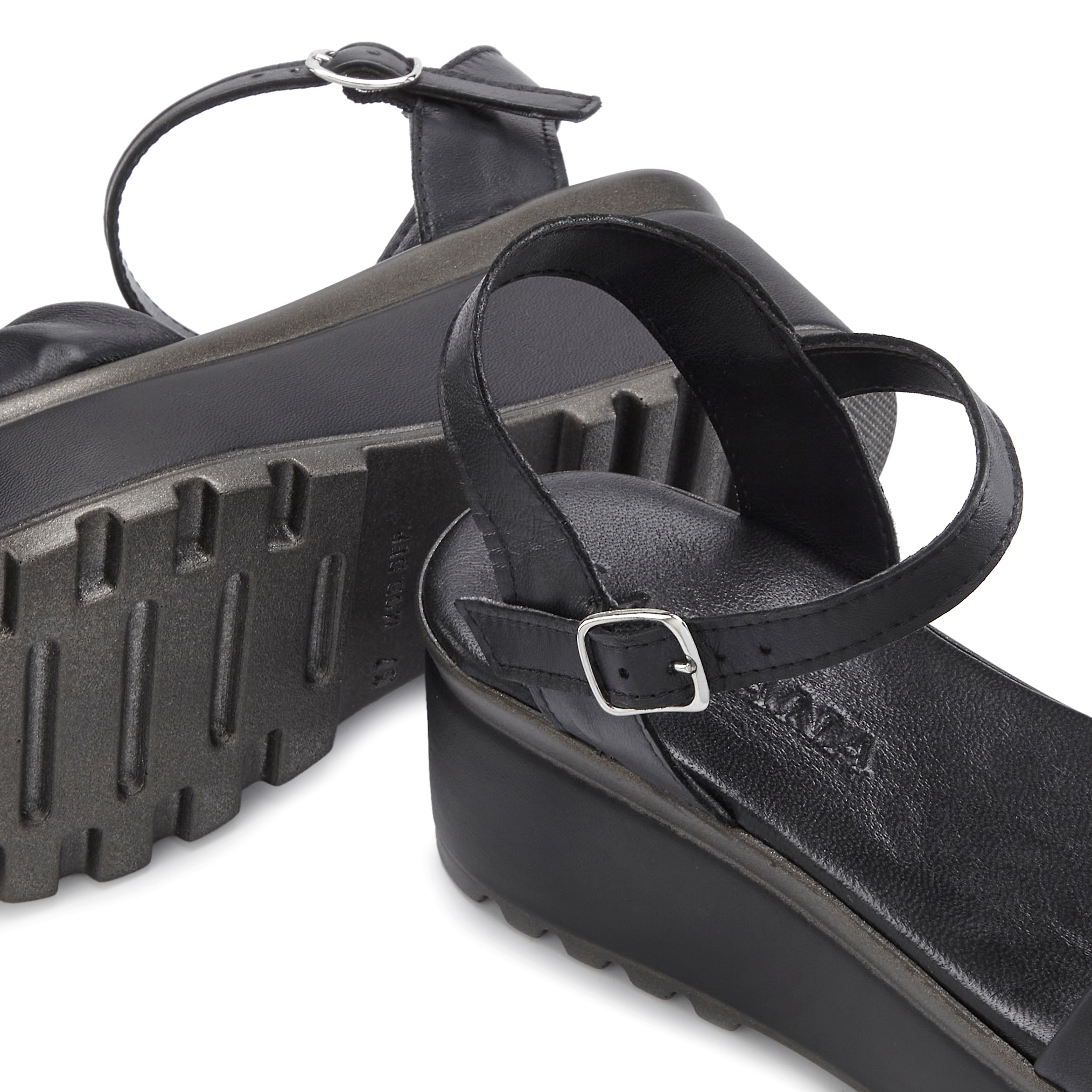 LASCANA Sandalette »Riemchensandalette, Sandale, Sommerschuh«, aus Leder mit Keilabsatz