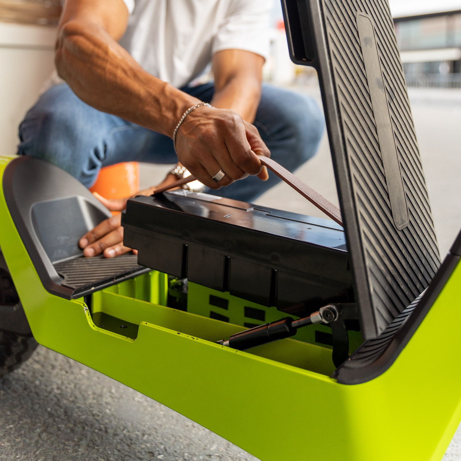 STREETBOOSTER E-Scooter »Castor«, ohne Straßenzulassung, bis zu 44 km Reichweite, Wechsel-Akku-System