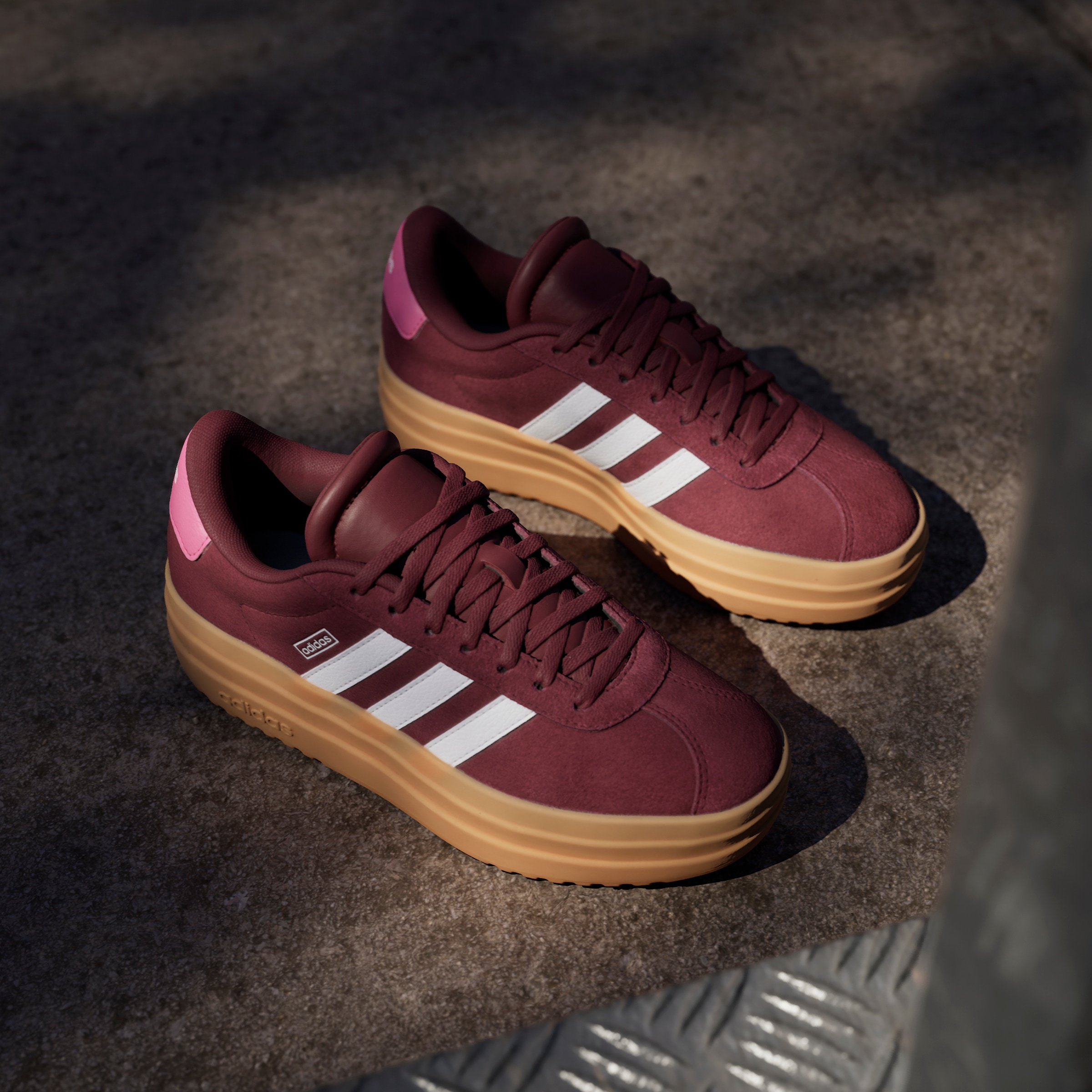 adidas Sportswear Sneaker »VL COURT BOLD LIFESTYLE KIDS«, Design auf den Spuren des adidas Gazelle Bold