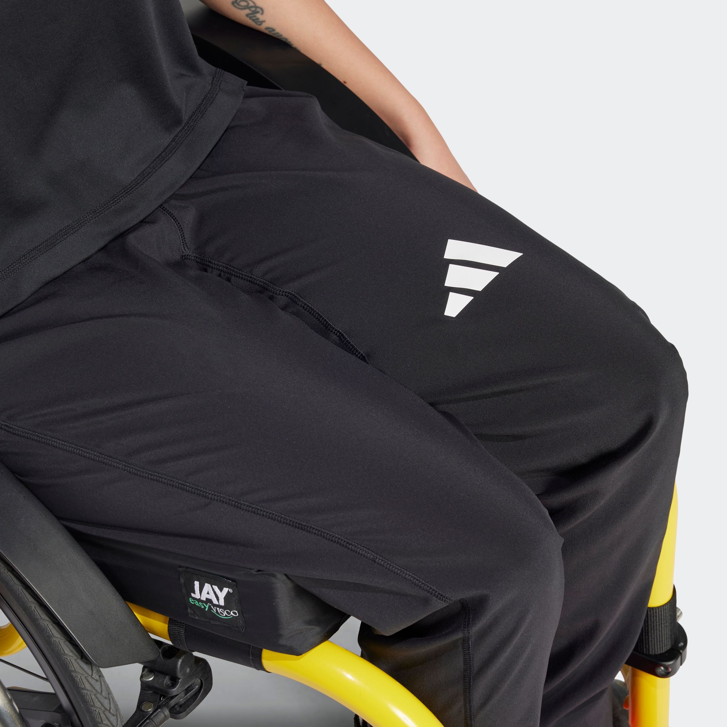 adidas Performance Sporthose »WTR ADAPT PANT«, (1 tlg.), Trainingshose für Rollstuhlsportler_innen