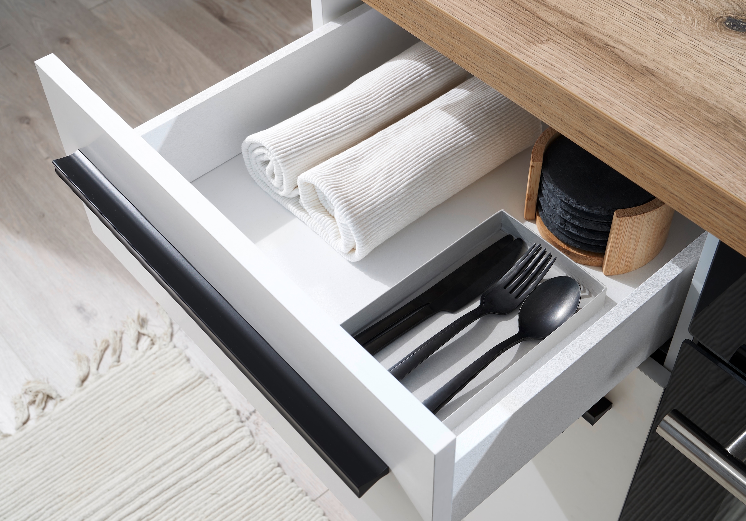 BASIC by Balculina Pantryküche »Torcello BxHxT 180x210x60 cm«, Breite 180cm, wahlweise mit E-Geräten, Softclose-Funktion