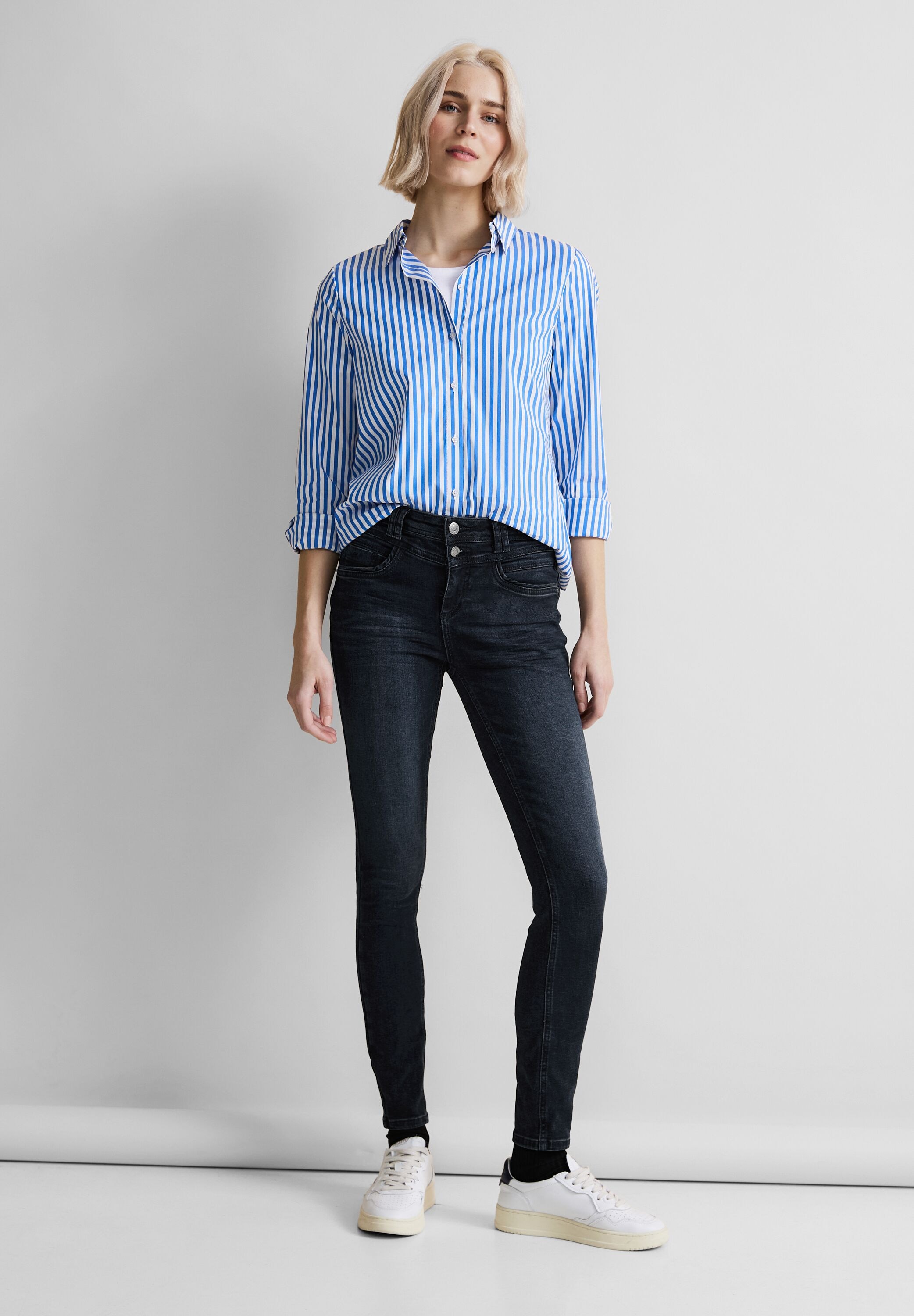 STREET ONE Slim-fit-Jeans, in dunkler Waschung