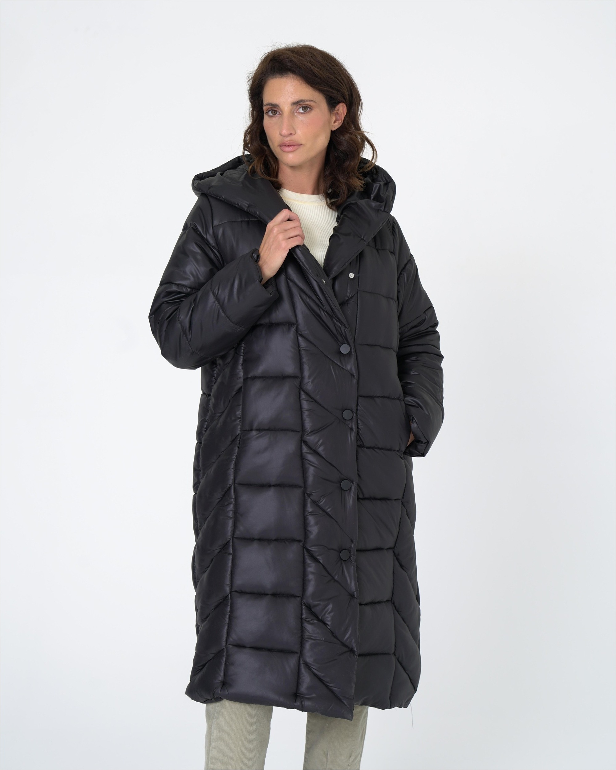 freshlions Steppmantel »Eva«, im schimmernden Design