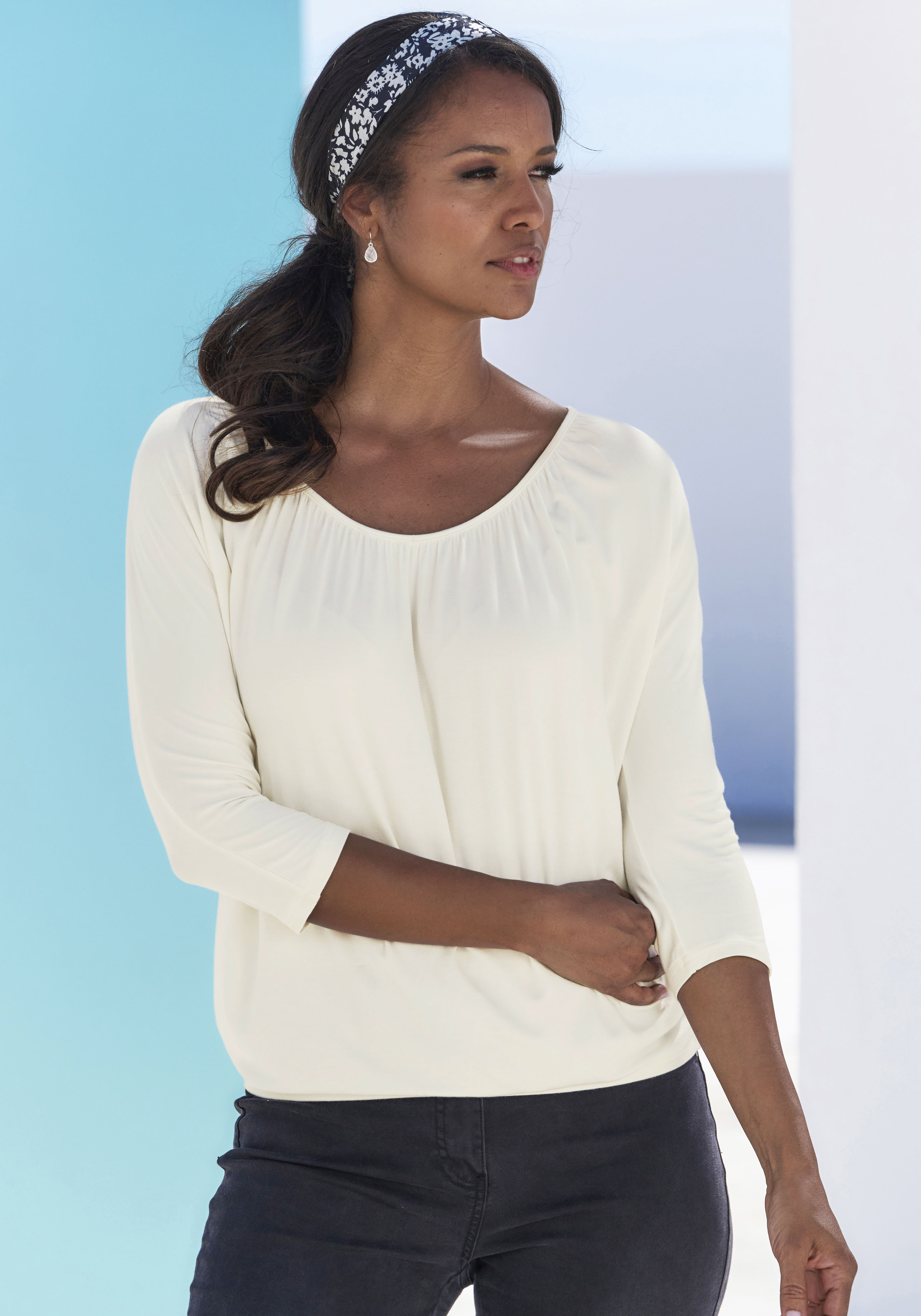 Thumbnail - LASCANA 3/4-Arm-Shirt "mit zarter Raffung am Ausschnitt" 2er-Pack, aus weichem Viskose-Stretch