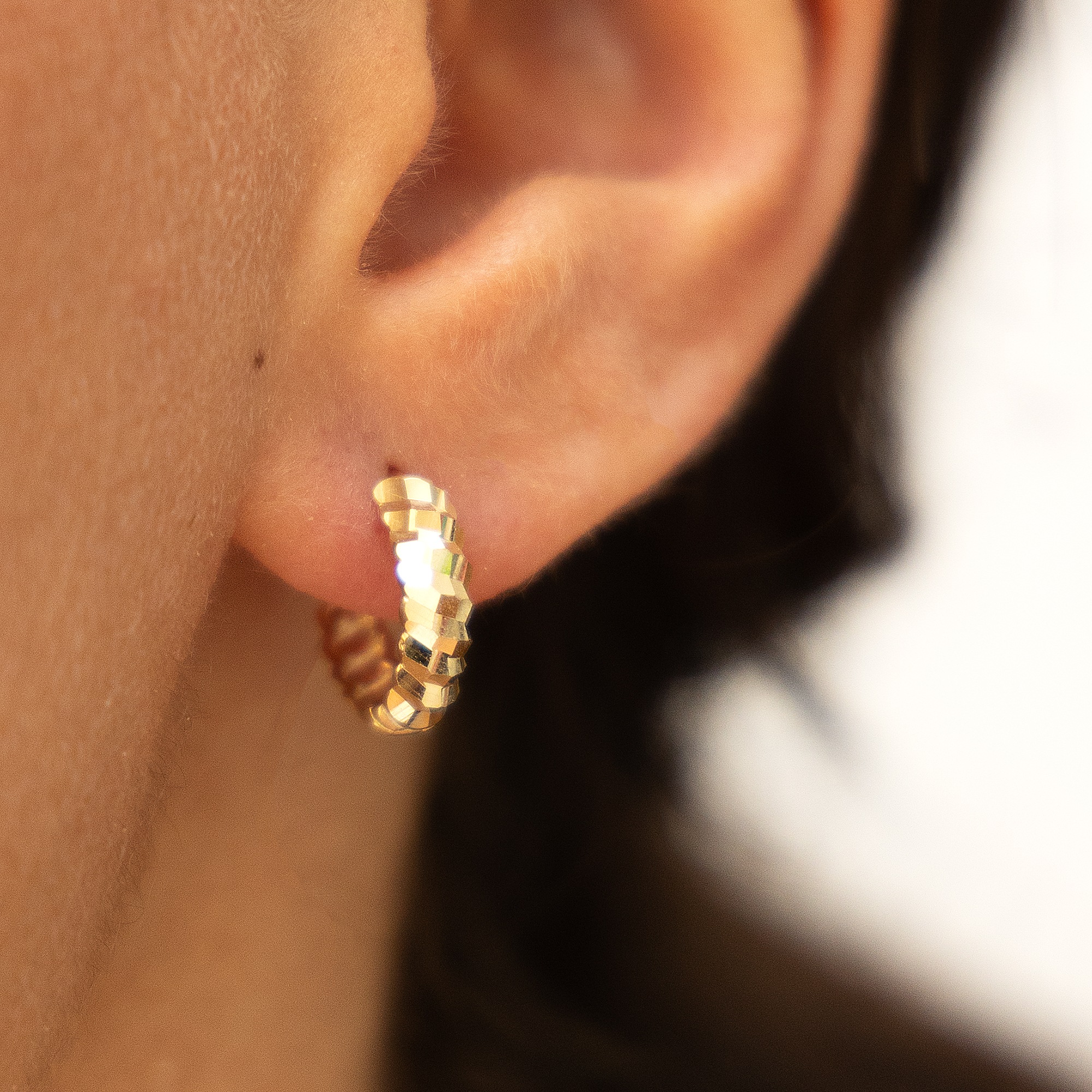 Fascination by Ellen K. Paar Creolen »375 Gelbgold diamantiert«