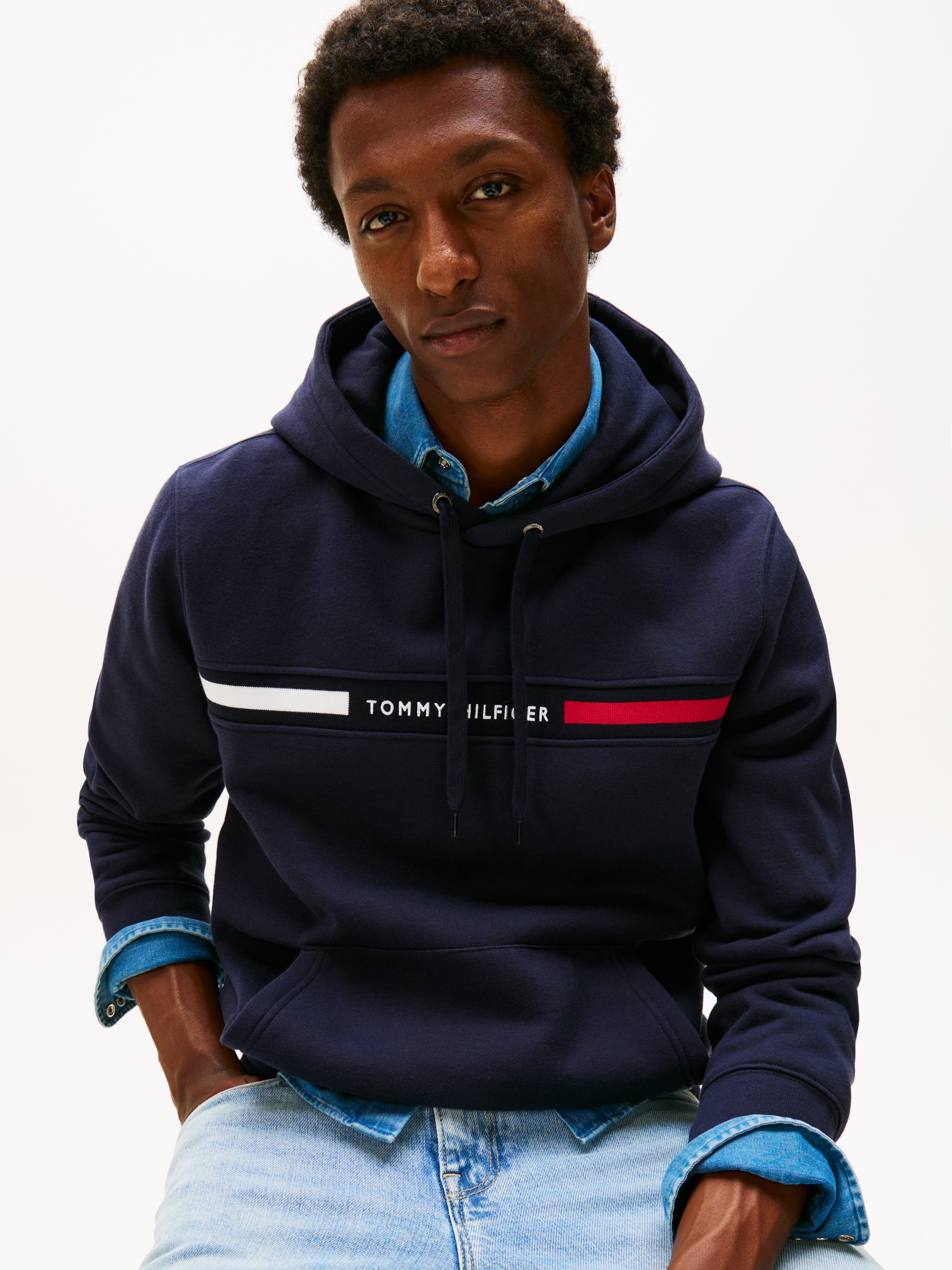 Tommy Hilfiger Kapuzensweatshirt »HILFIGER CHEST INSERT HOODY«, mit Kapuze, Kängurutasche, Logoschriftzug