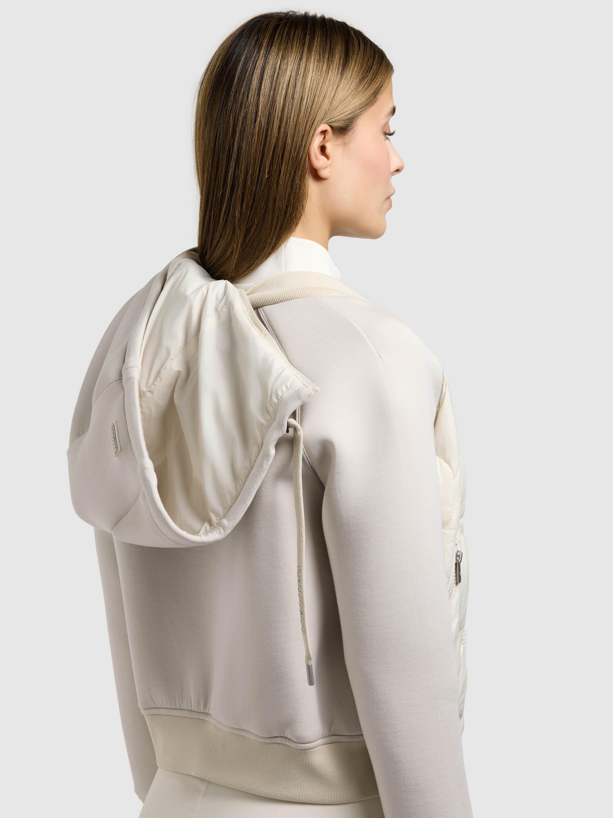 khujo Funktionsjacke »Malaya« 1 Stk. tlg. mit Kapuze Gesteppte Bomberjacke für den Übergang