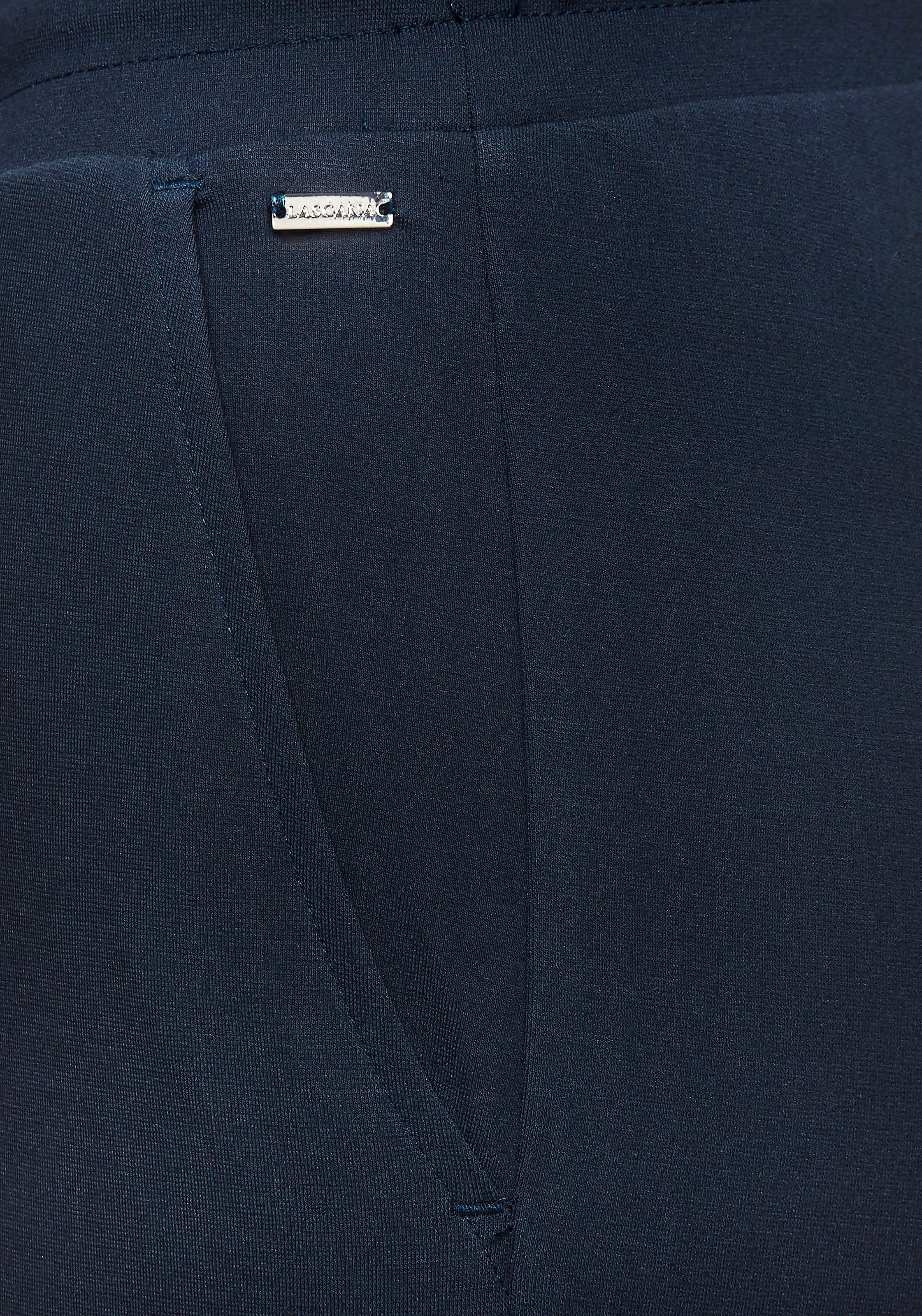 LASCANA Cargohose, in weich fließendem Material, Loungewear
