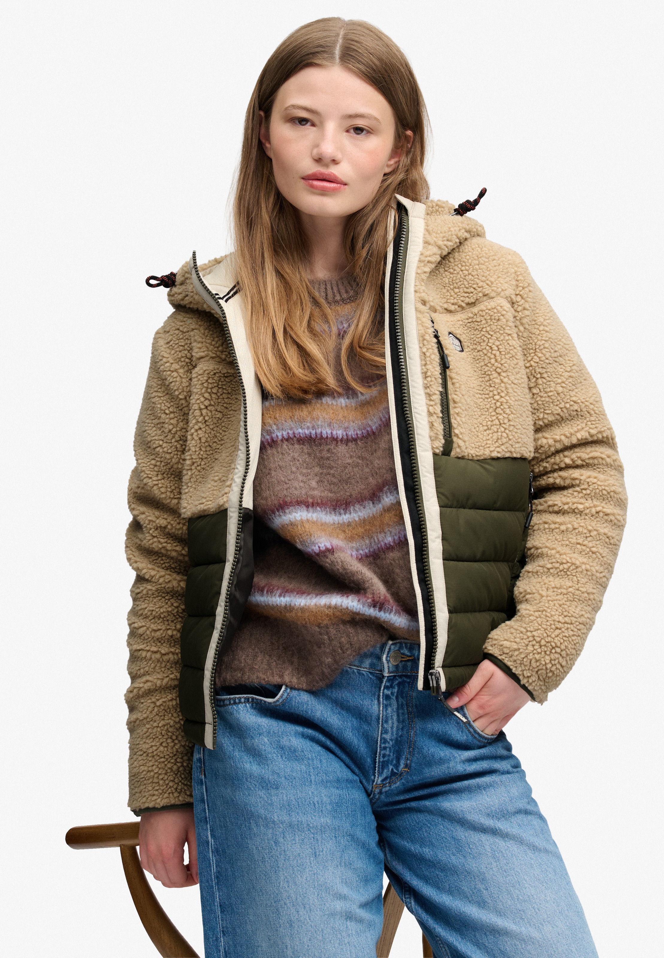Superdry Hybridjacke »OUTDOOR BORG QUILT HYBRID« mit Kapuze Kunstfaser, relaxed fit