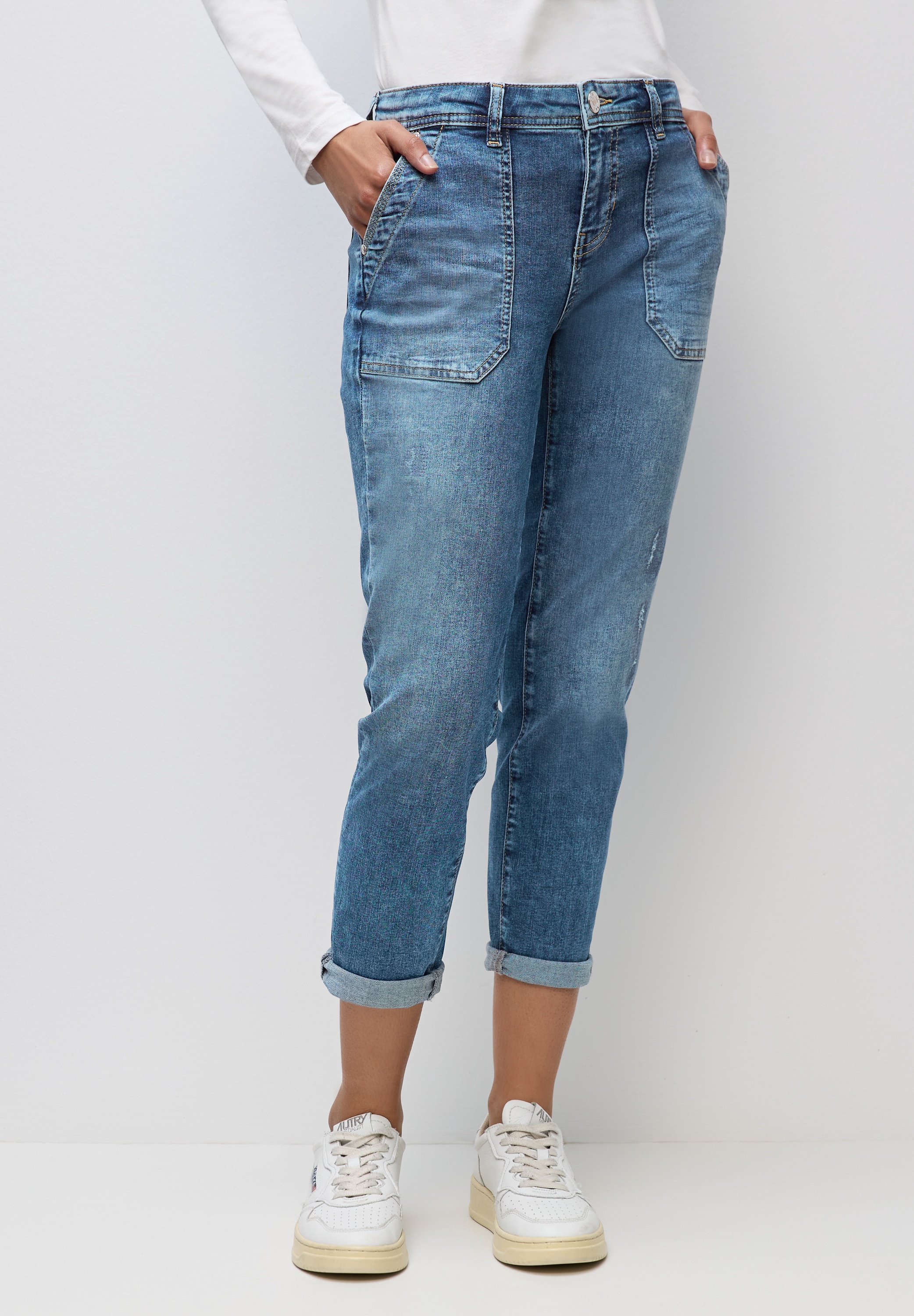 STREET ONE Loose-fit-Jeans, in Destroyed-Optik