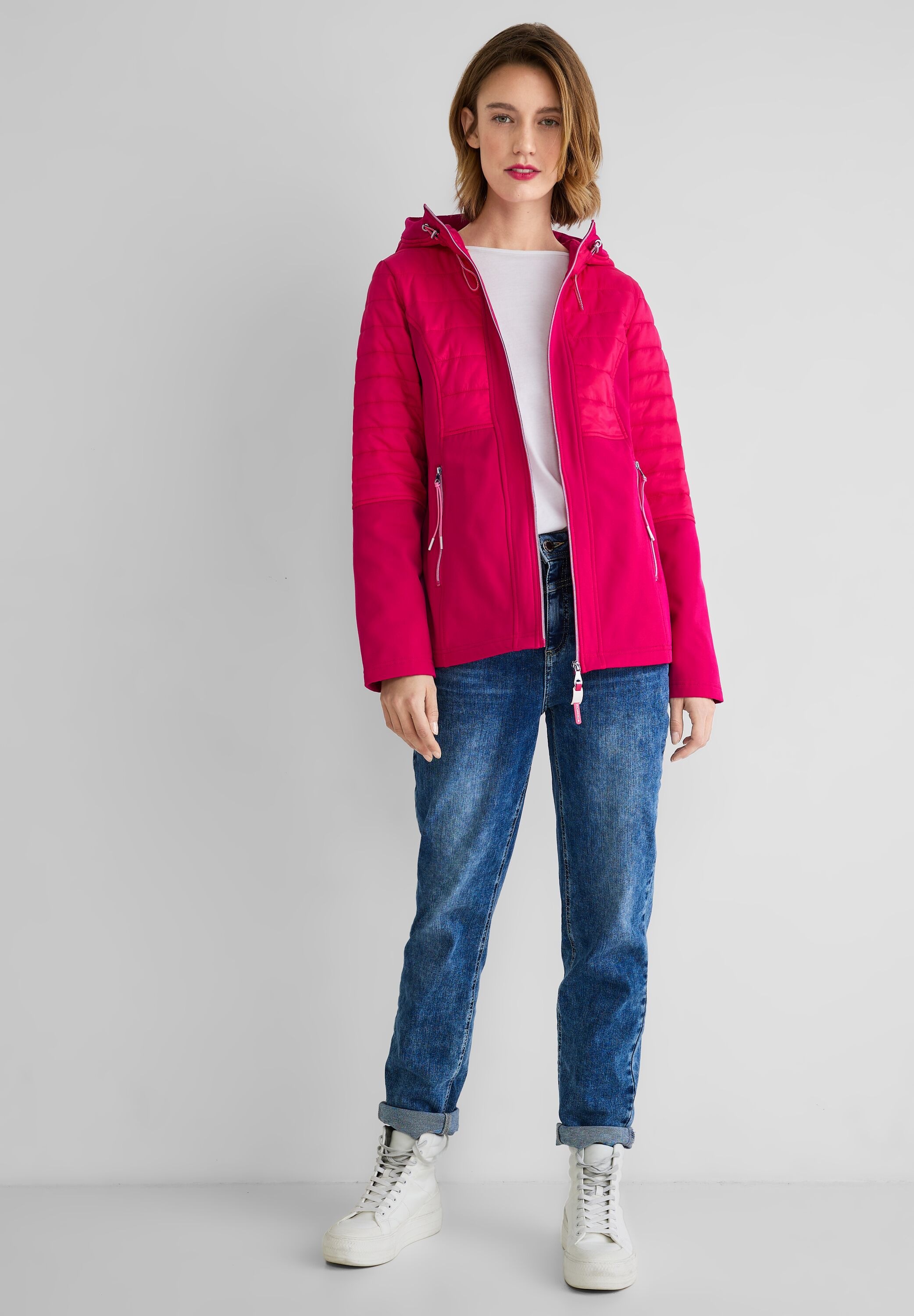 STREET ONE Softshelljacke, mit Kapuze, mit Materialmix