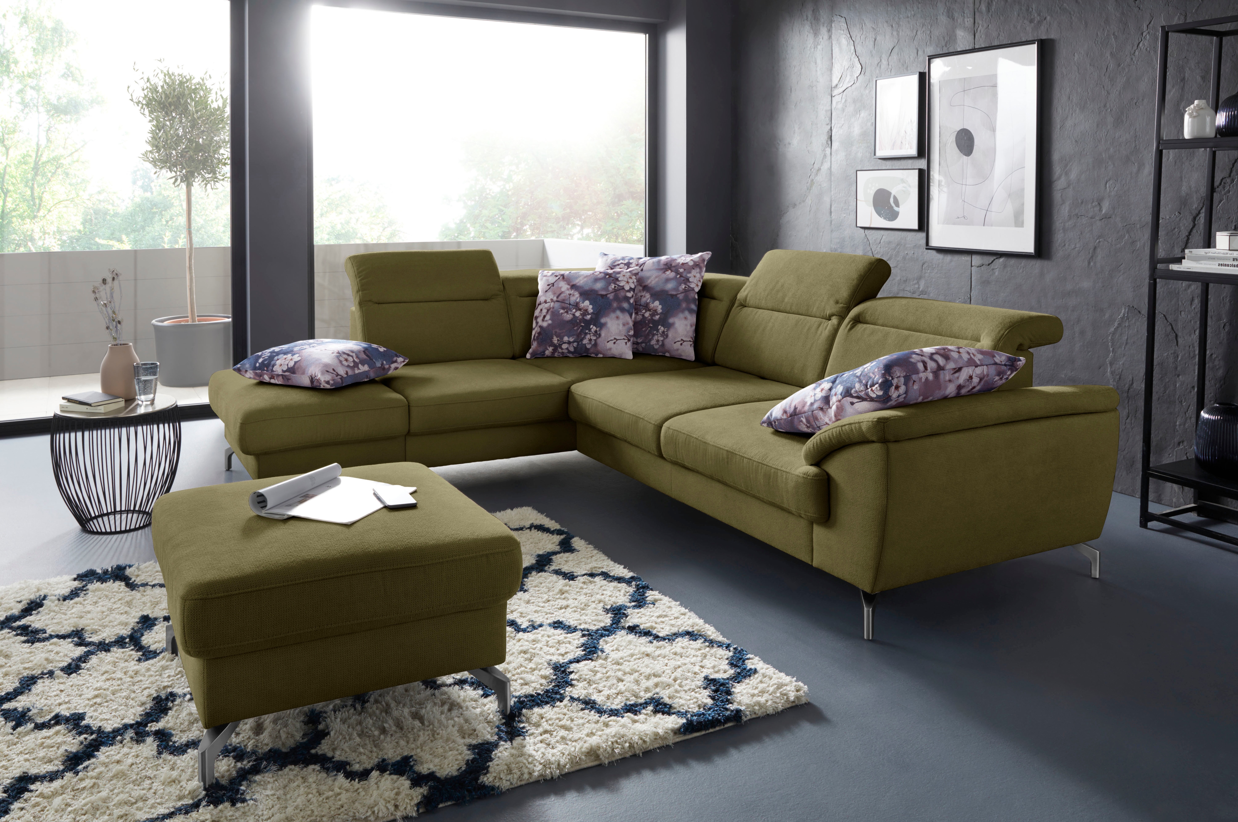 sit&more Ecksofa "Percy L-Form" 12 cm Fußhöhe, Sitztiefenverstellung, wahlweise in 2 Fußfarben