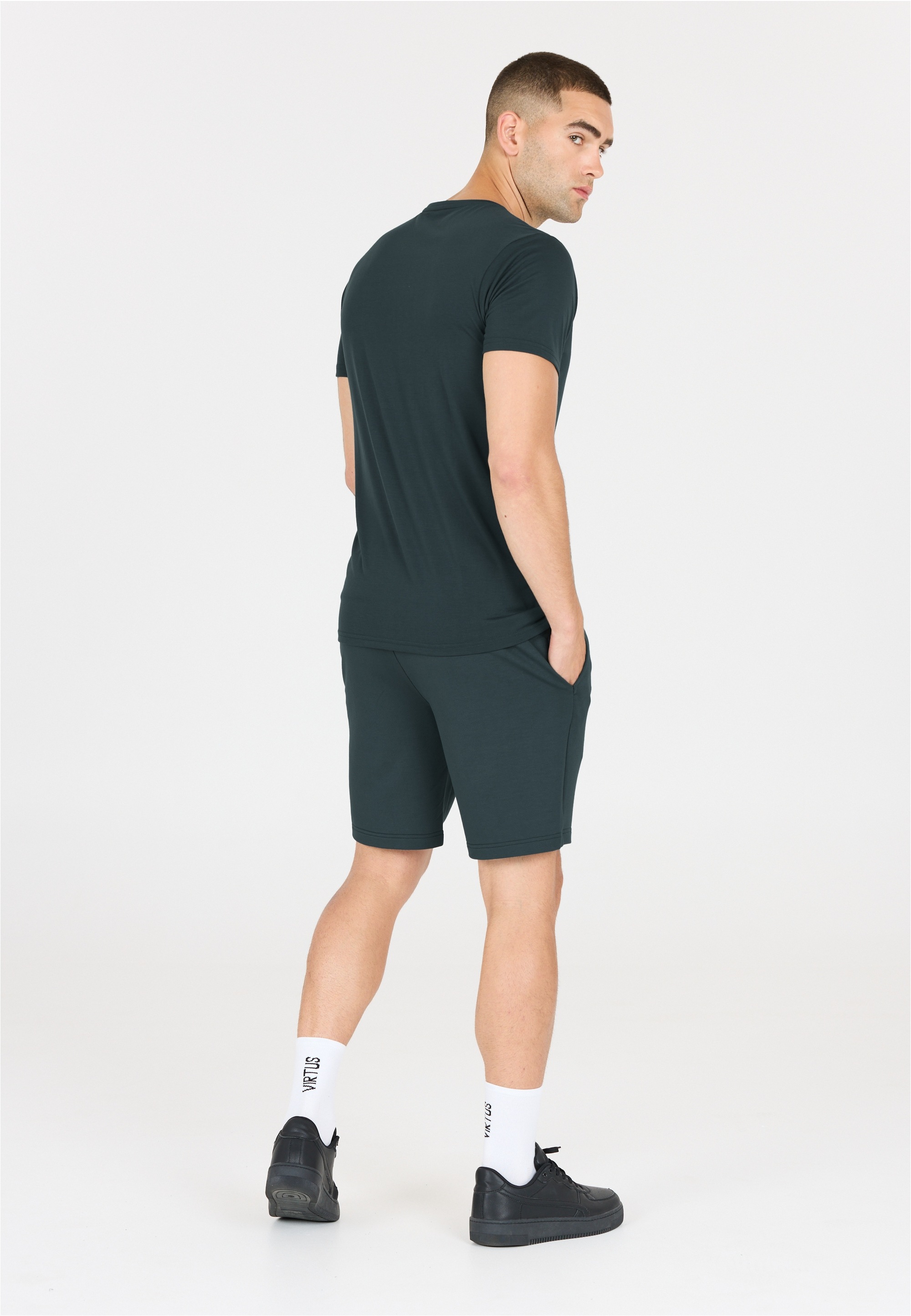 Virtus Shorts »Patrick V2«, mit verstellbarem Tunnelzug