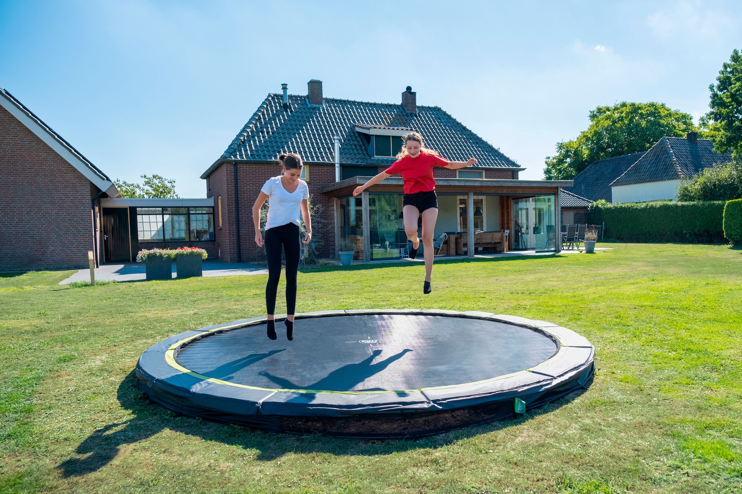 EXIT Bodentrampolin »Silhouette«