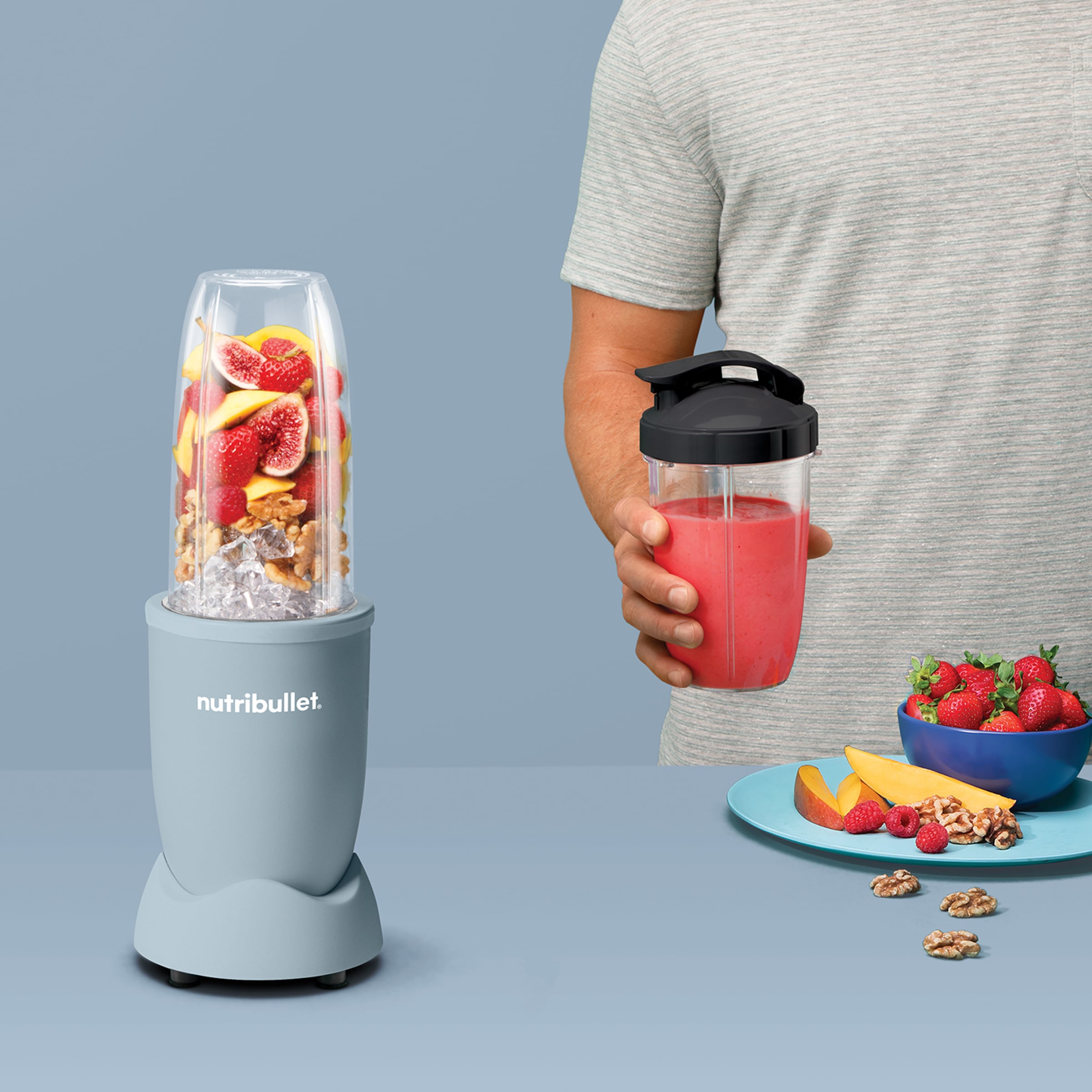 nutribullet Standmixer »Pro NB907MASL- kompakter Mixer, 900W, 2 Mixbecher(700+925ml), Hellblau« 900 W Drücken, drehen, mixen; starker Motor;Becher+Zubehör spülmaschinenfest