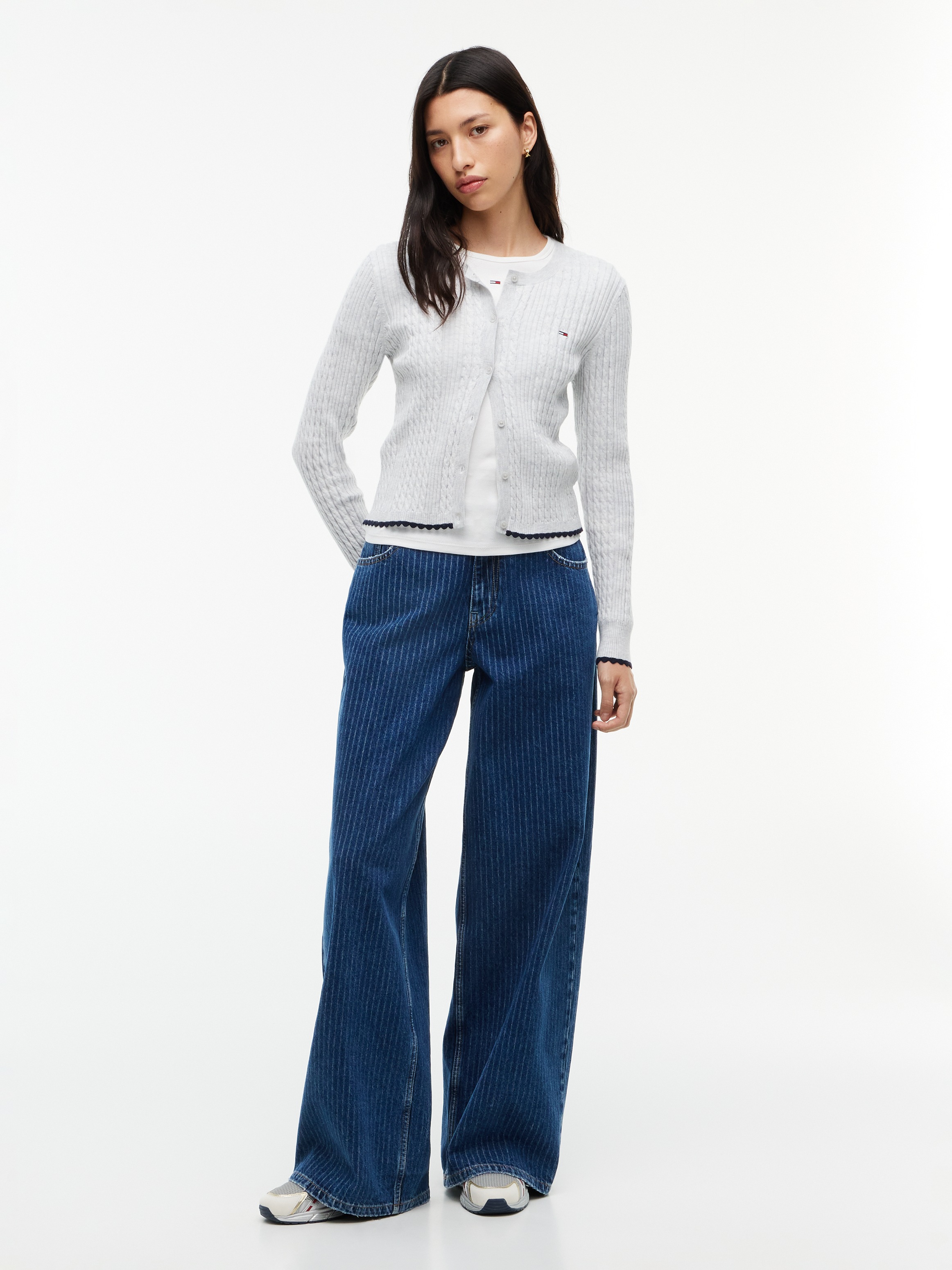 Tommy Jeans Strickjacke »TJW CABLE CREW NECK CARDIGAN EXT« Viskosemischung, mit Zopfmuster