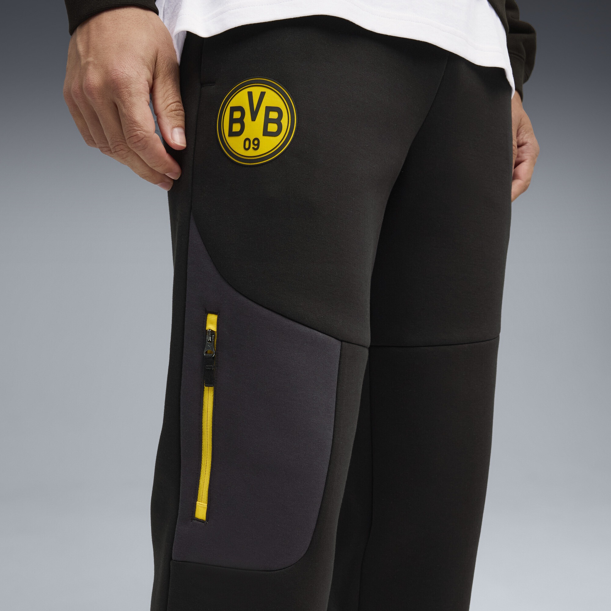 PUMA Sporthose »Borussia Dortmund PUMATECH Jogginghose Herren«