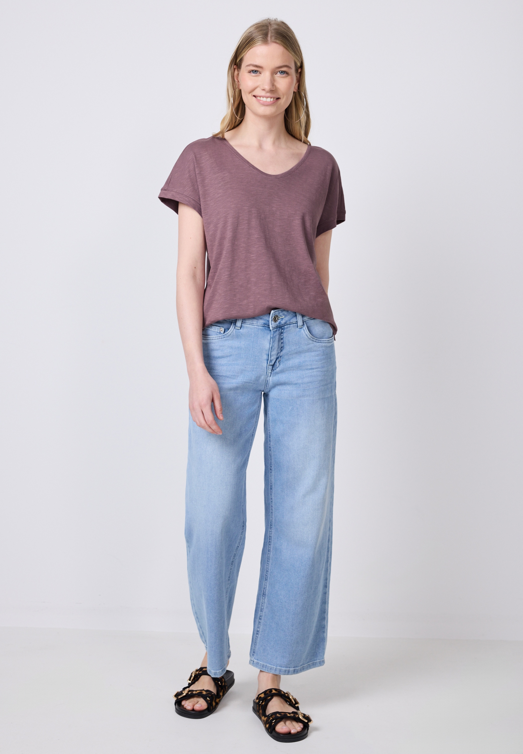 STREET ONE STUDIO V-Shirt, im soften Baumwoll-Mix