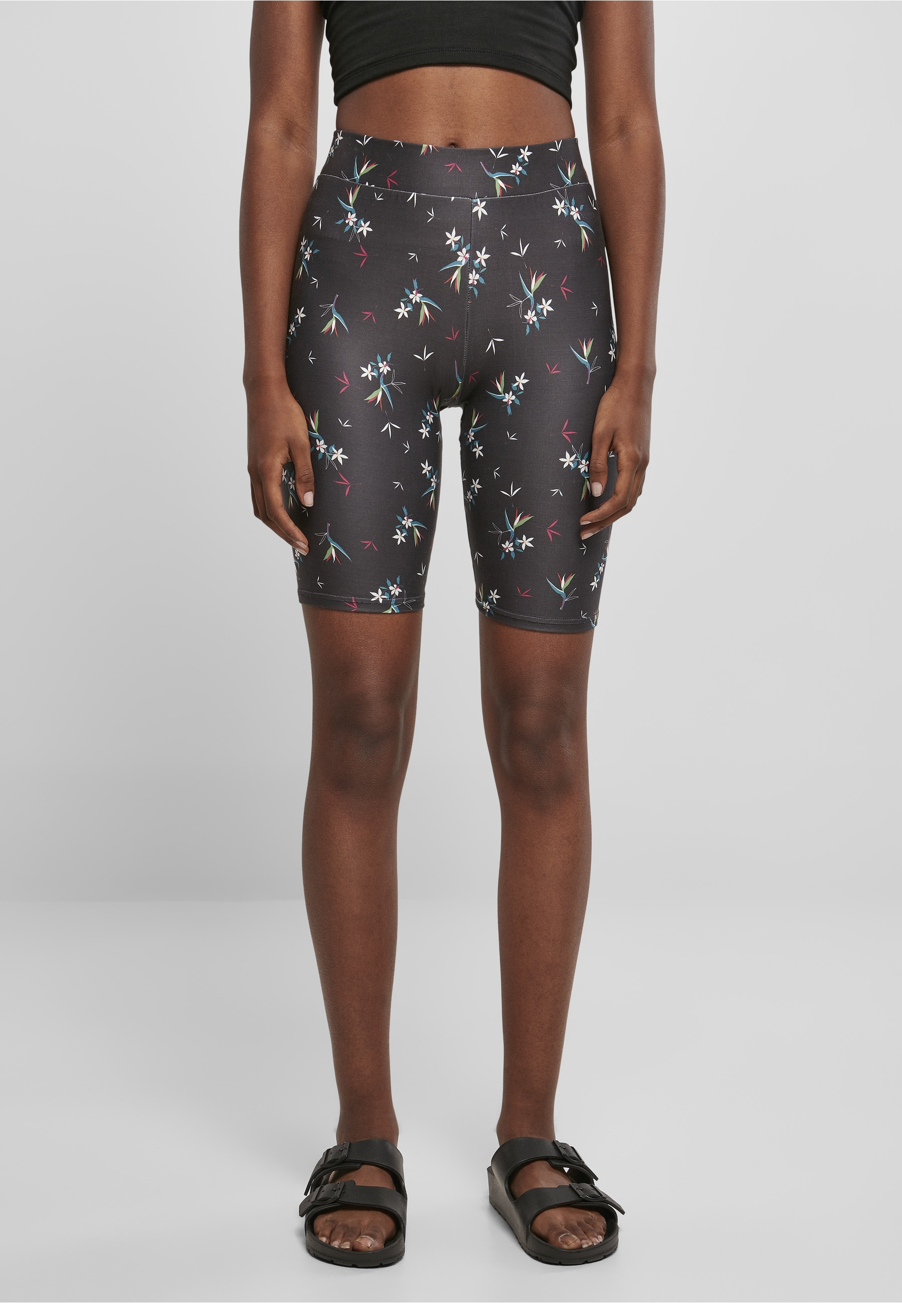 URBAN CLASSICS Fahrradhose »Urban Classics Damen Ladies Soft AOP Cycle Shorts«