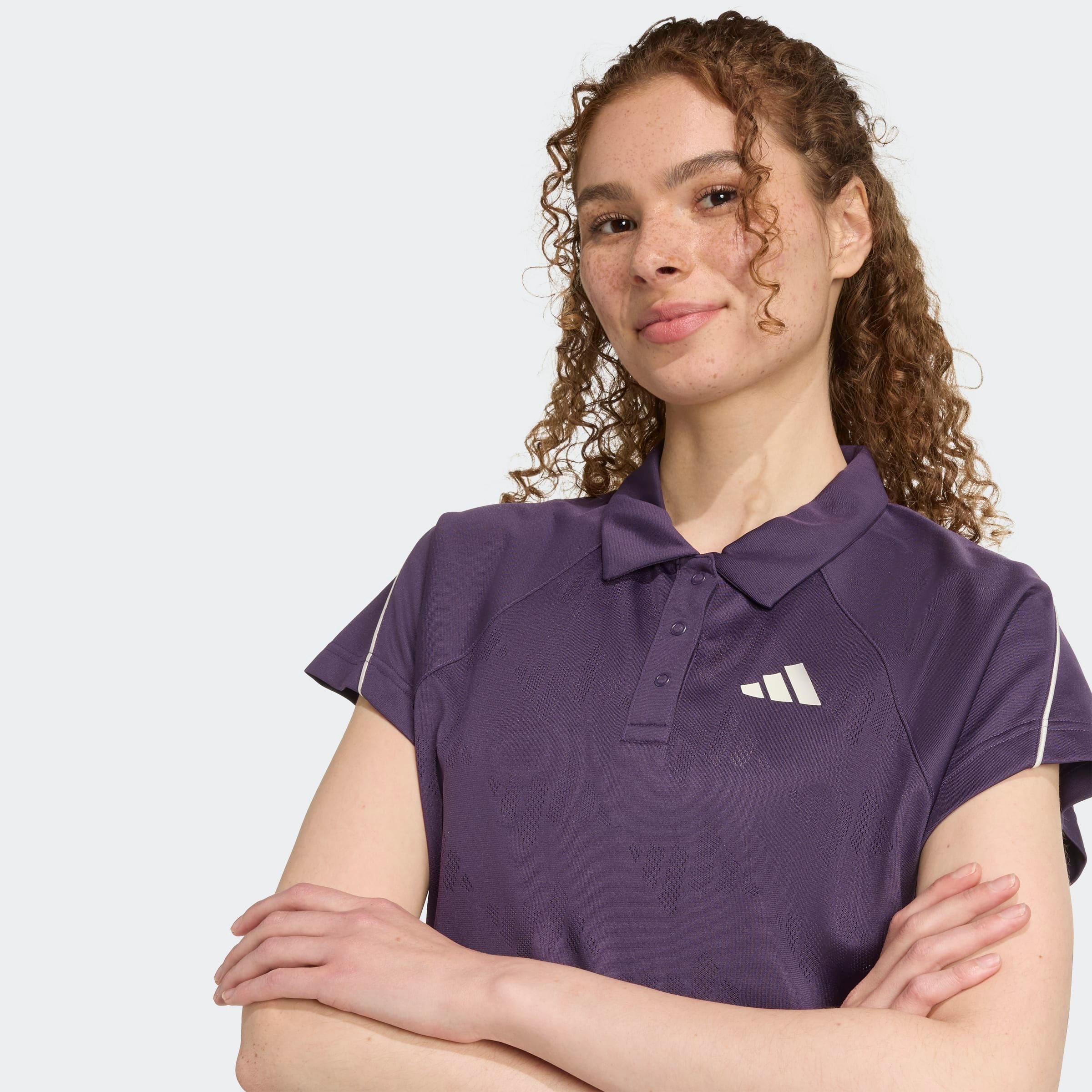 adidas Sportswear T-Shirt »STADIUM 3-STREIFEN TENNIS INSPIRIERTES JACQUARD« sportlicher Stil, mit Rundhalsausschnitt, mit Knopfleiste