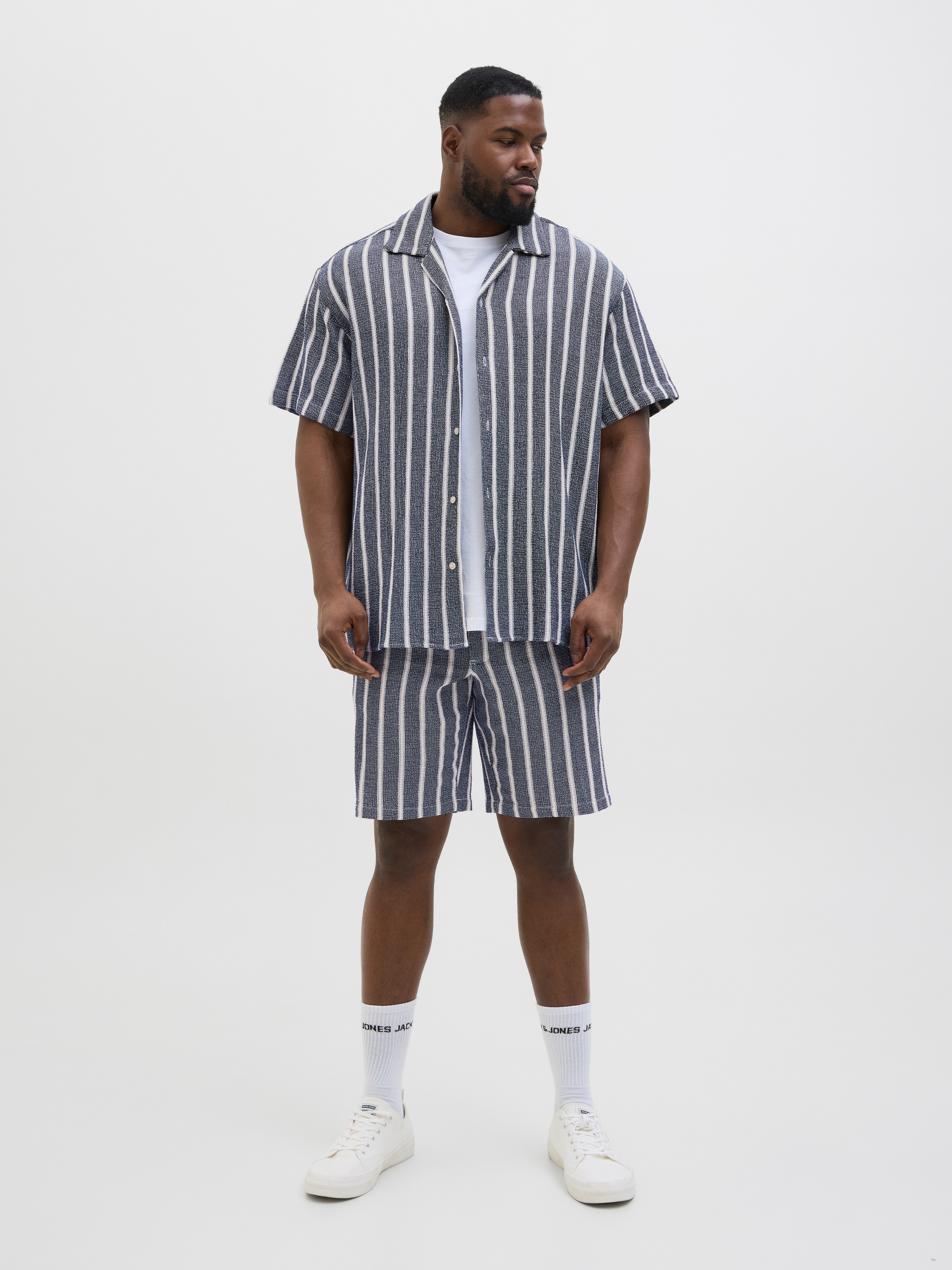 Jack & Jones PlusSize Sweatshorts »JPSTJAIDEN COBA STRIPE JOG SHORT SN PLS«
