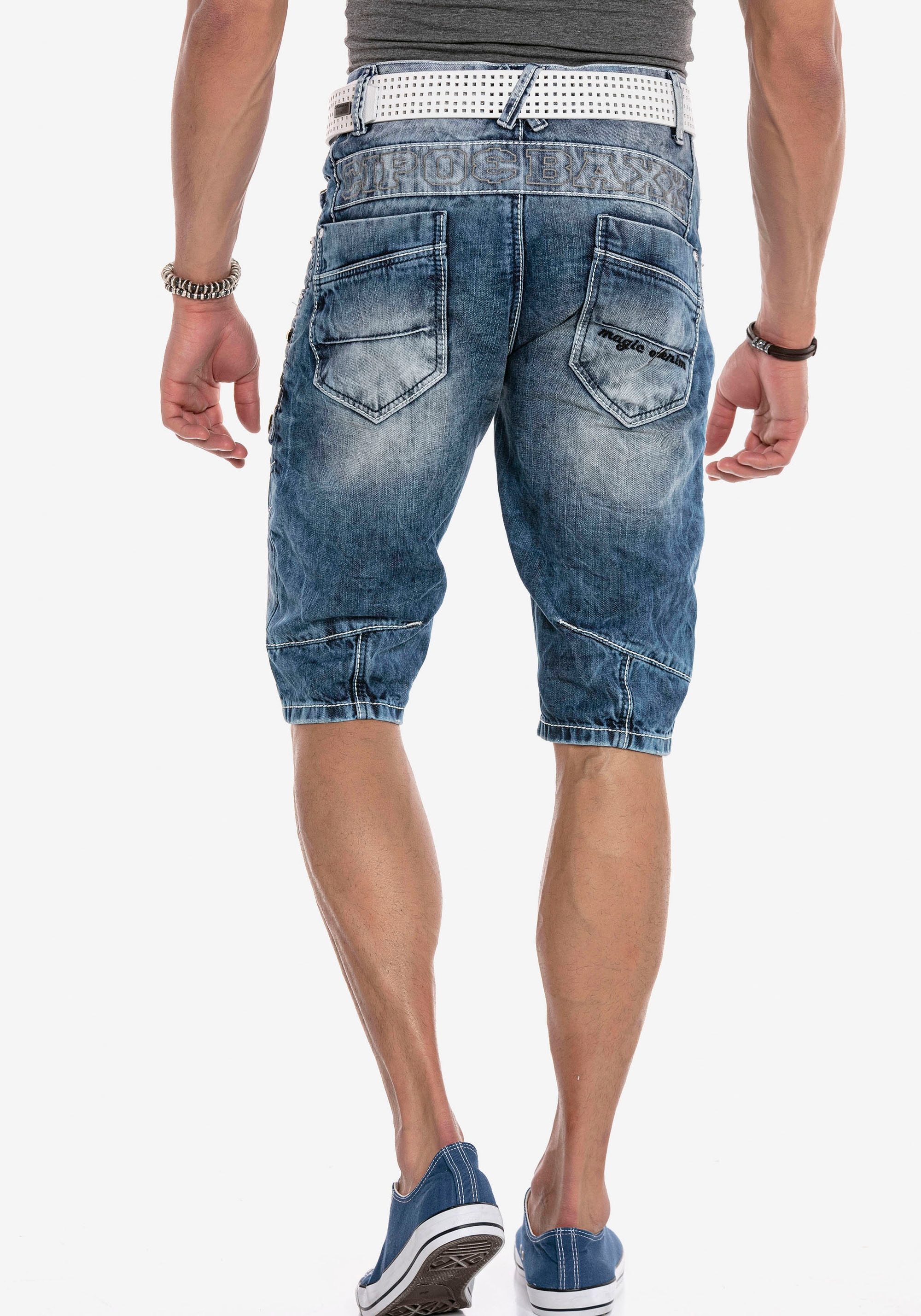 Cipo & Baxx Caprijeans, mit Logo Stickerei
