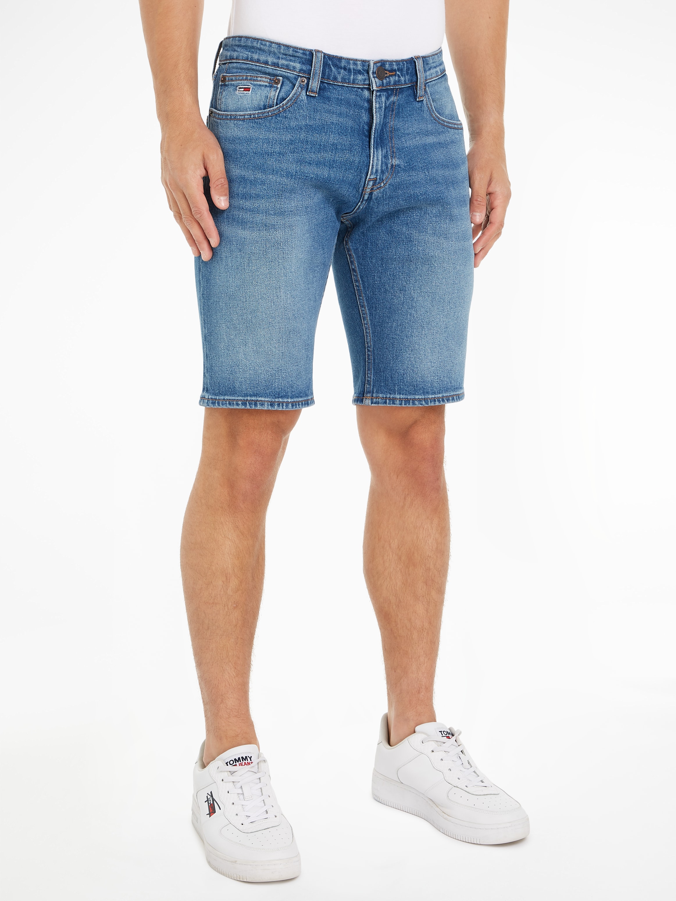 Tommy Jeans Jeansshorts "SCANTON SHORT", mit Fade-Effekten