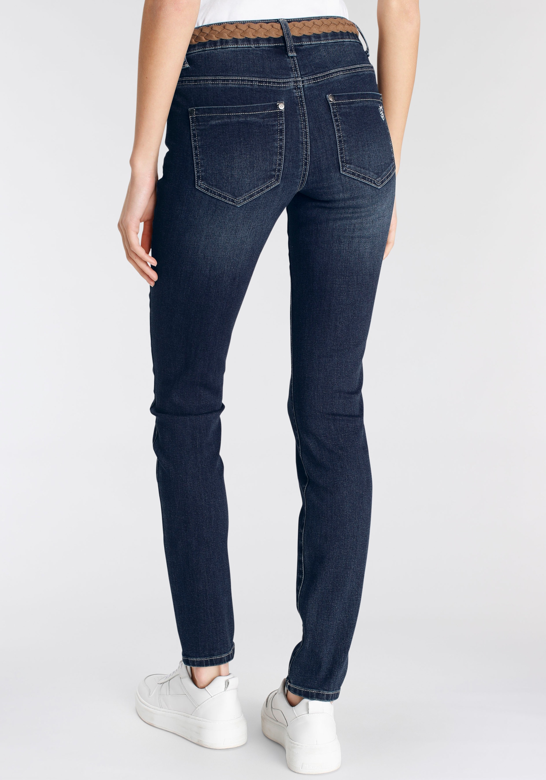 DELMAO Slim-fit-Jeans, (Set, 2 tlg., mit Gürtel), schmale Beinform, normale günstig online kaufen