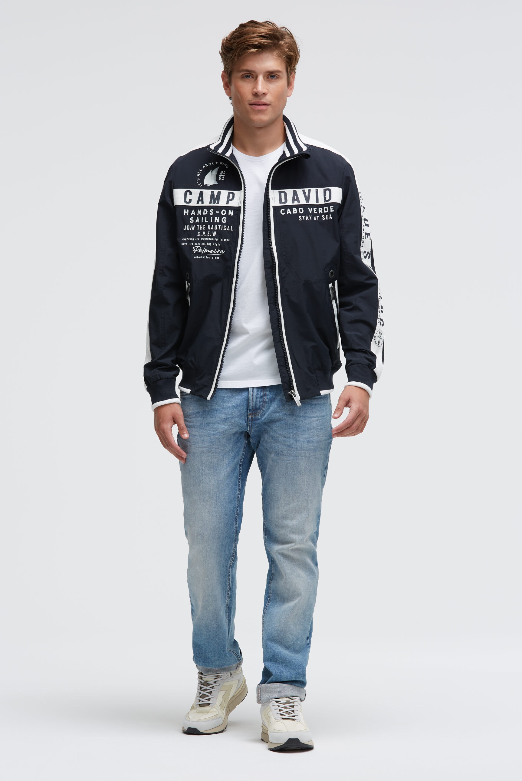 CAMP DAVID Outdoorjacke ohne Kapuze mit Stehkragen & Reißverschlusstaschen