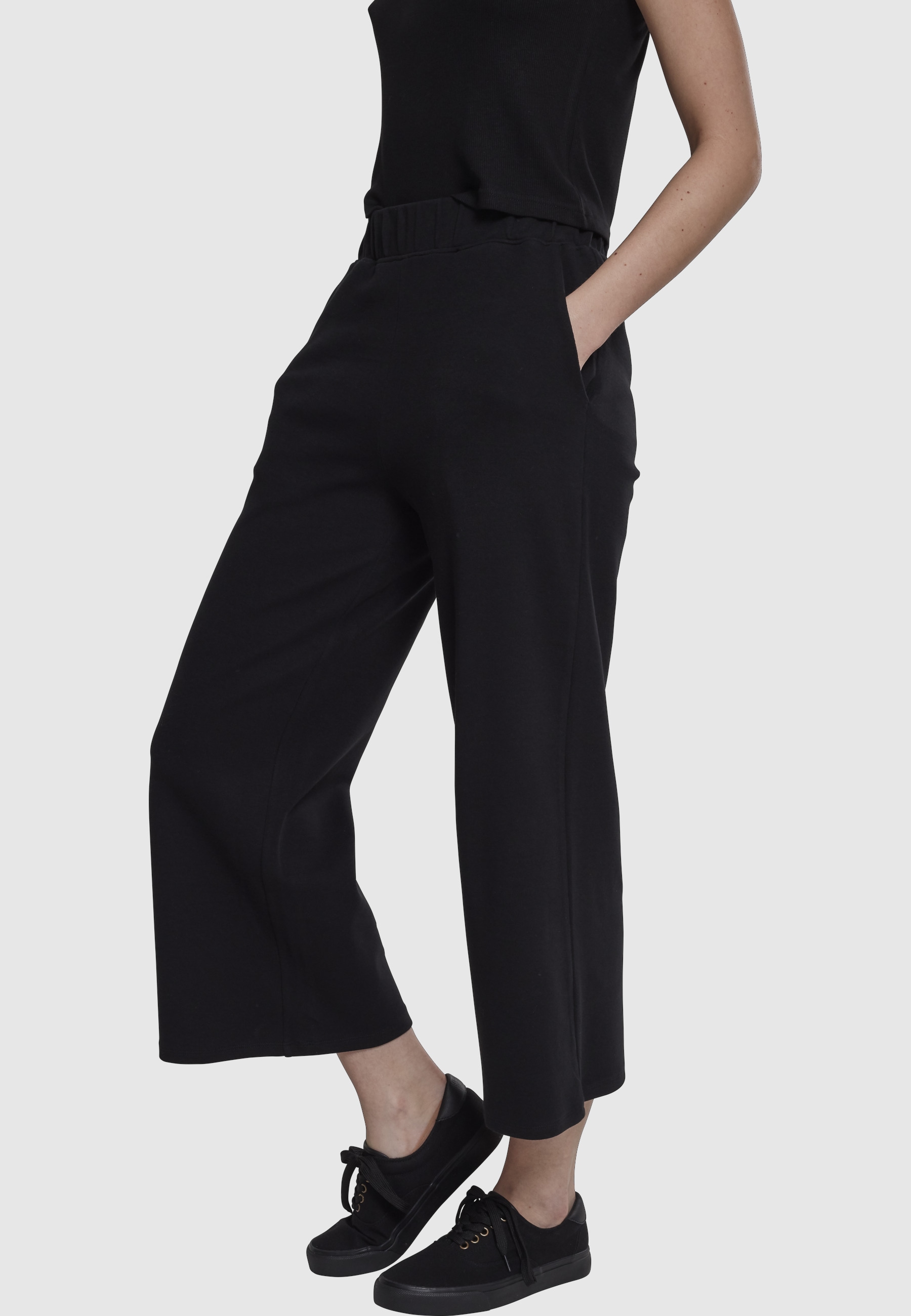 URBAN CLASSICS Bequeme Jeans »Urban Classics Damen Ladies Culotte« 1 Stk.