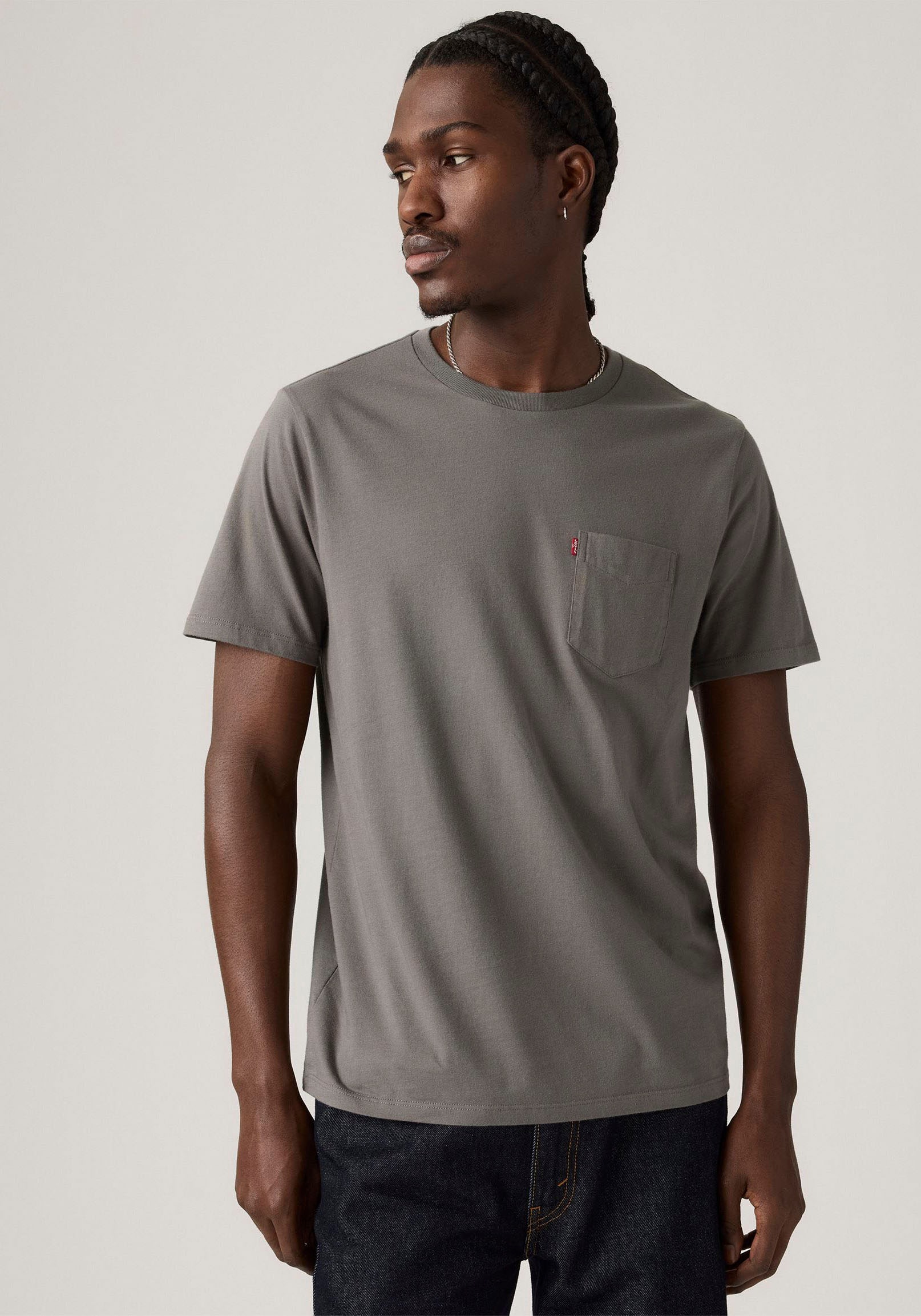 Levis T-Shirt "CLASSIC POCKET TEE" mit aufgesetzter Brusttasche günstig online kaufen