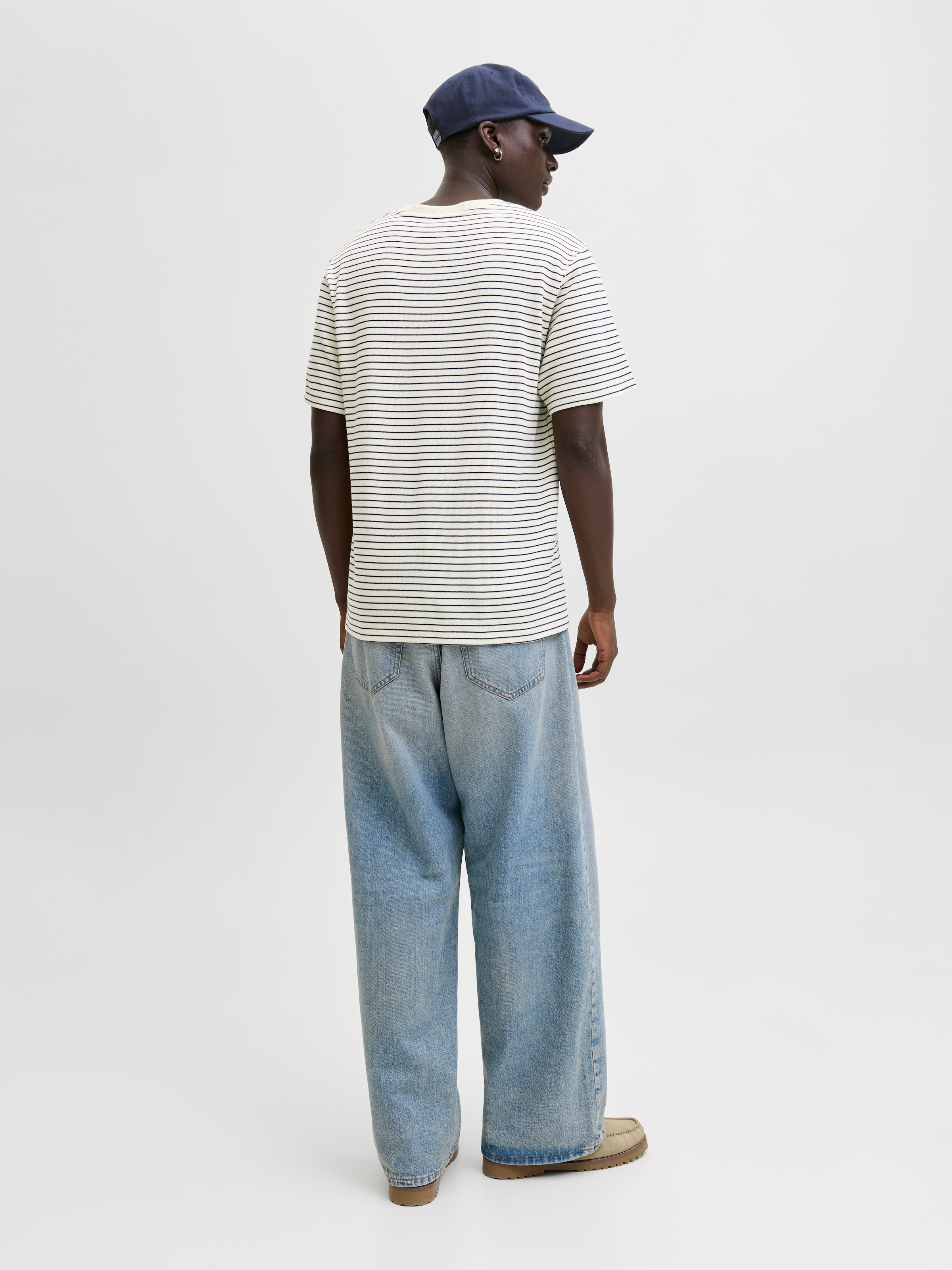 Jack & Jones Rundhalsshirt »JJEDOVER STRIPED TEE SS CREW NECK SN« mit Streifendesign