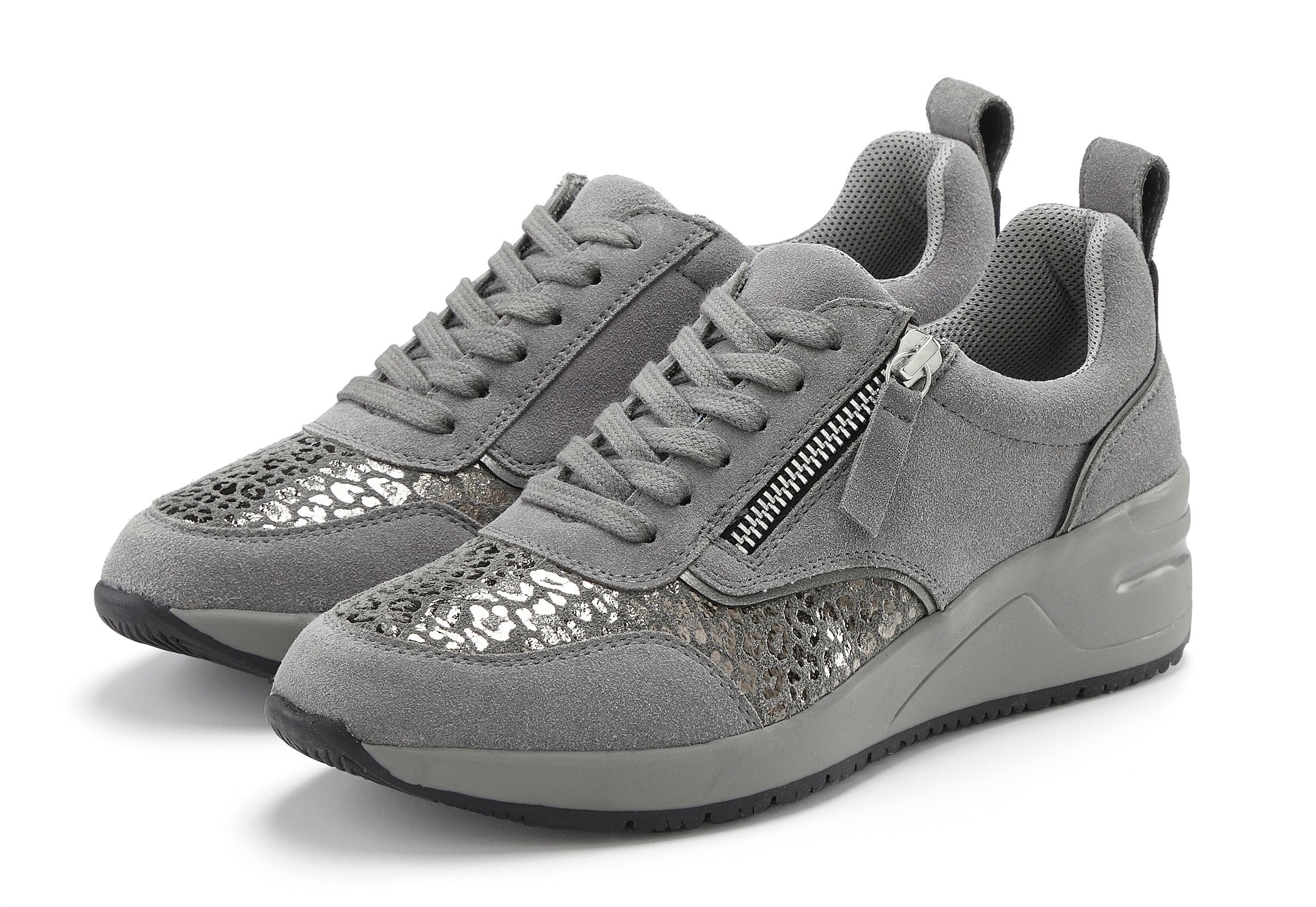 LASCANA Sneaker "Freizeitschuh, Halbschuh,", aus Leder mit innenliegendem K günstig online kaufen
