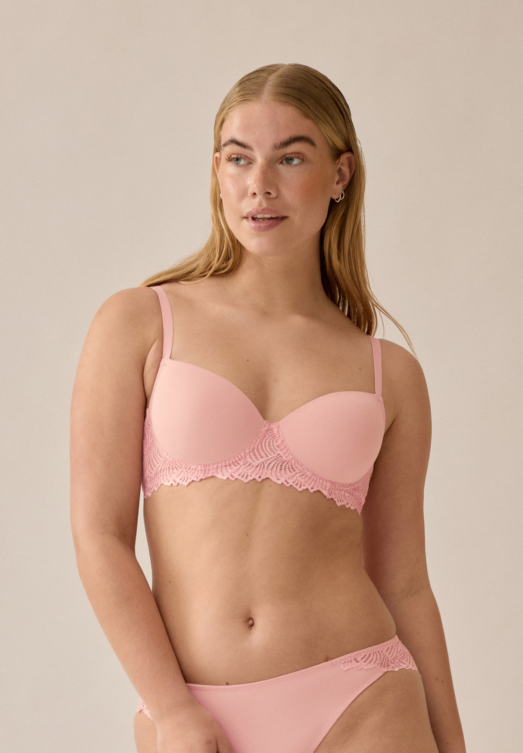 Naturana Schalen-BH "The Friday" 1 Stk. tlg., mit Bügel, mit Spitze, femini günstig online kaufen