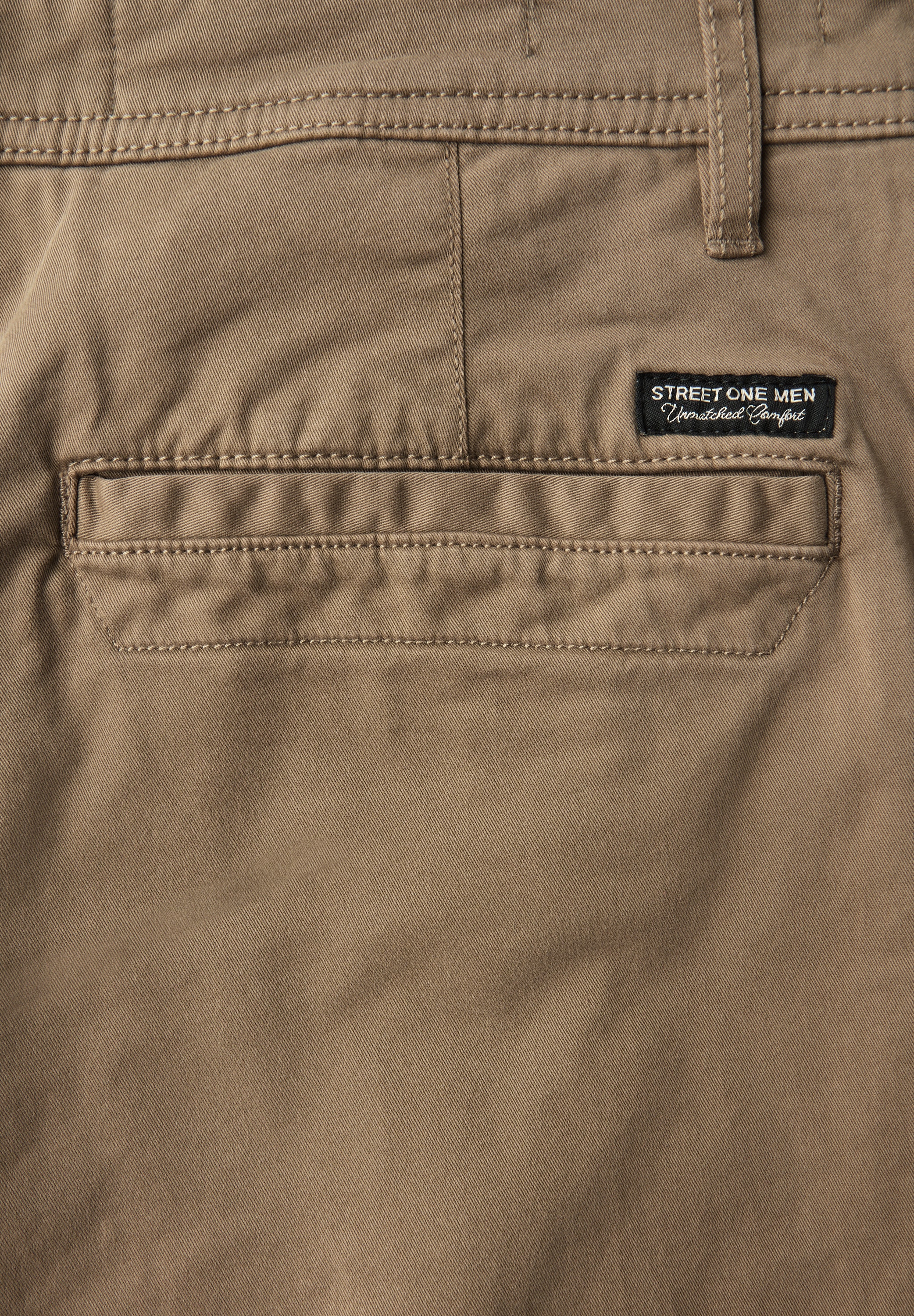 STREET ONE MEN Chinohose, aus Baumwolle mit Stretchanteil