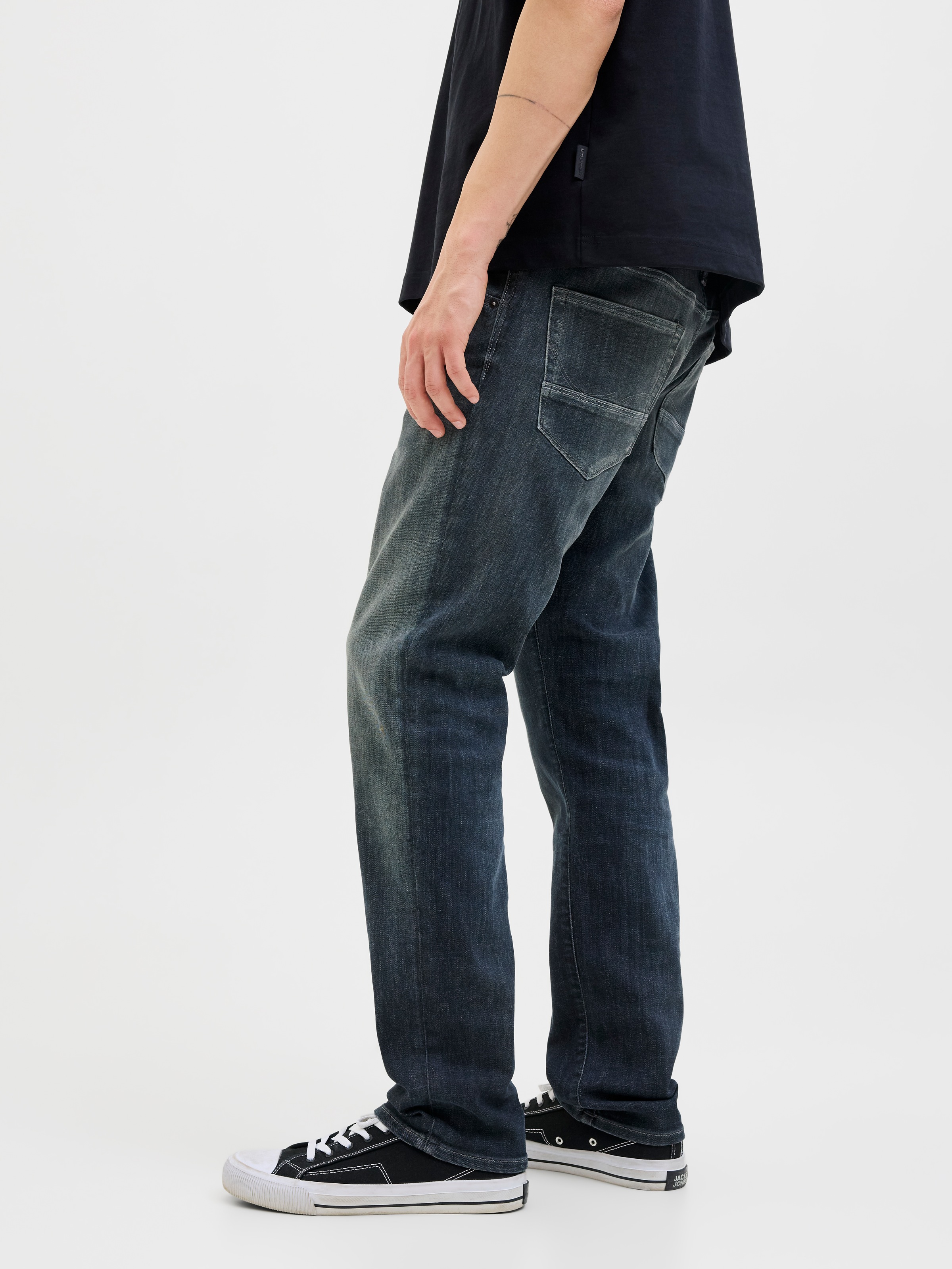 Jack & Jones "JJIGLENN – Jeans mit Stretch, niedriger Leibhöhe und Taschen" günstig online kaufen