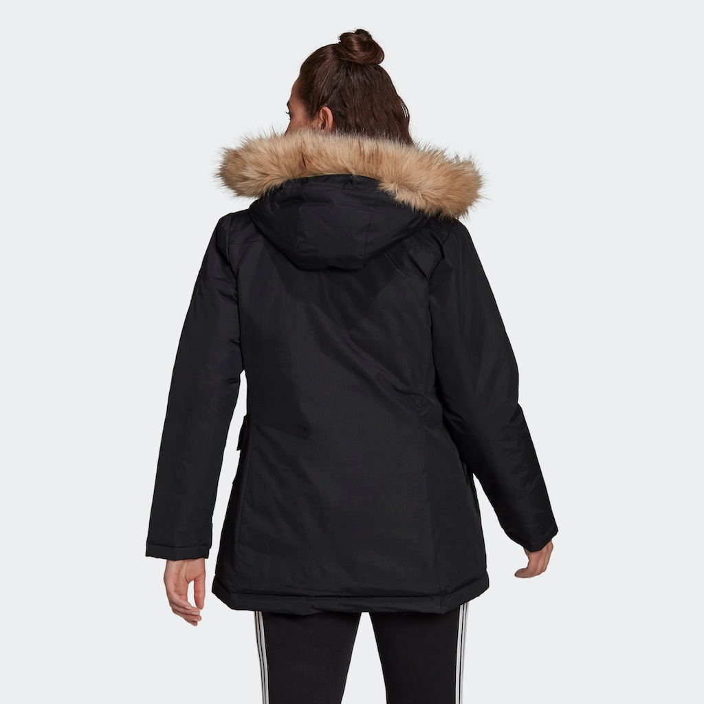 adidas Sportswear Outdoorjacke »UTILITAS HOODED PARKA«, mit Kapuze