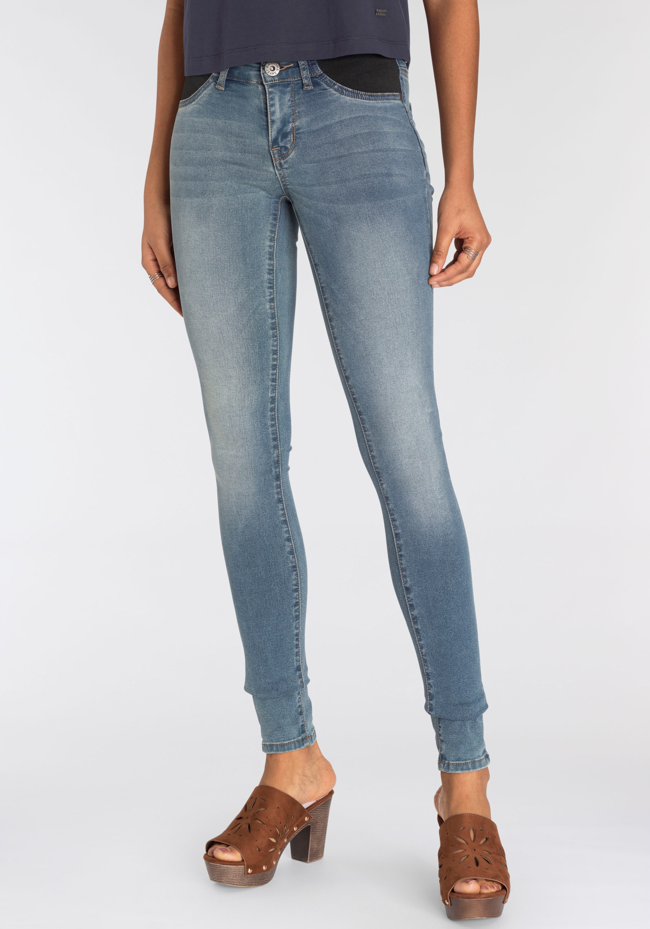 Arizona Skinny-fit-Jeans "Ultra Stretch", skinny-fit, mit Used-Look-Crinkles, niedrige Leibhöhe