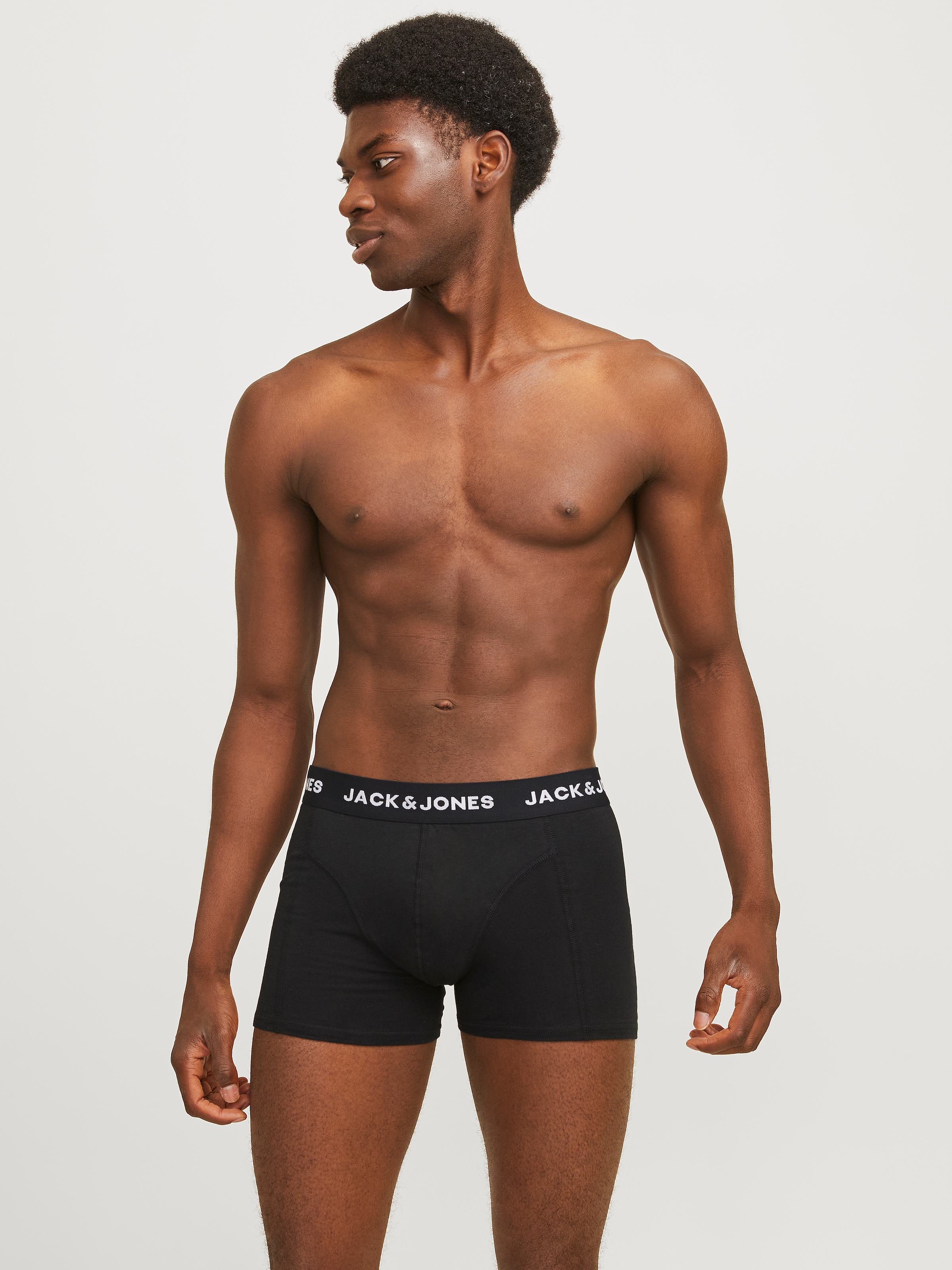 Jack & Jones Boxer »JACANTHONY  im 3er Pack mit Logo-Bund und weichem Griff« Packung, 3 Stk. unifarben mit Farbeinsatz, modisch, eng anliegend, Baumwollmischung