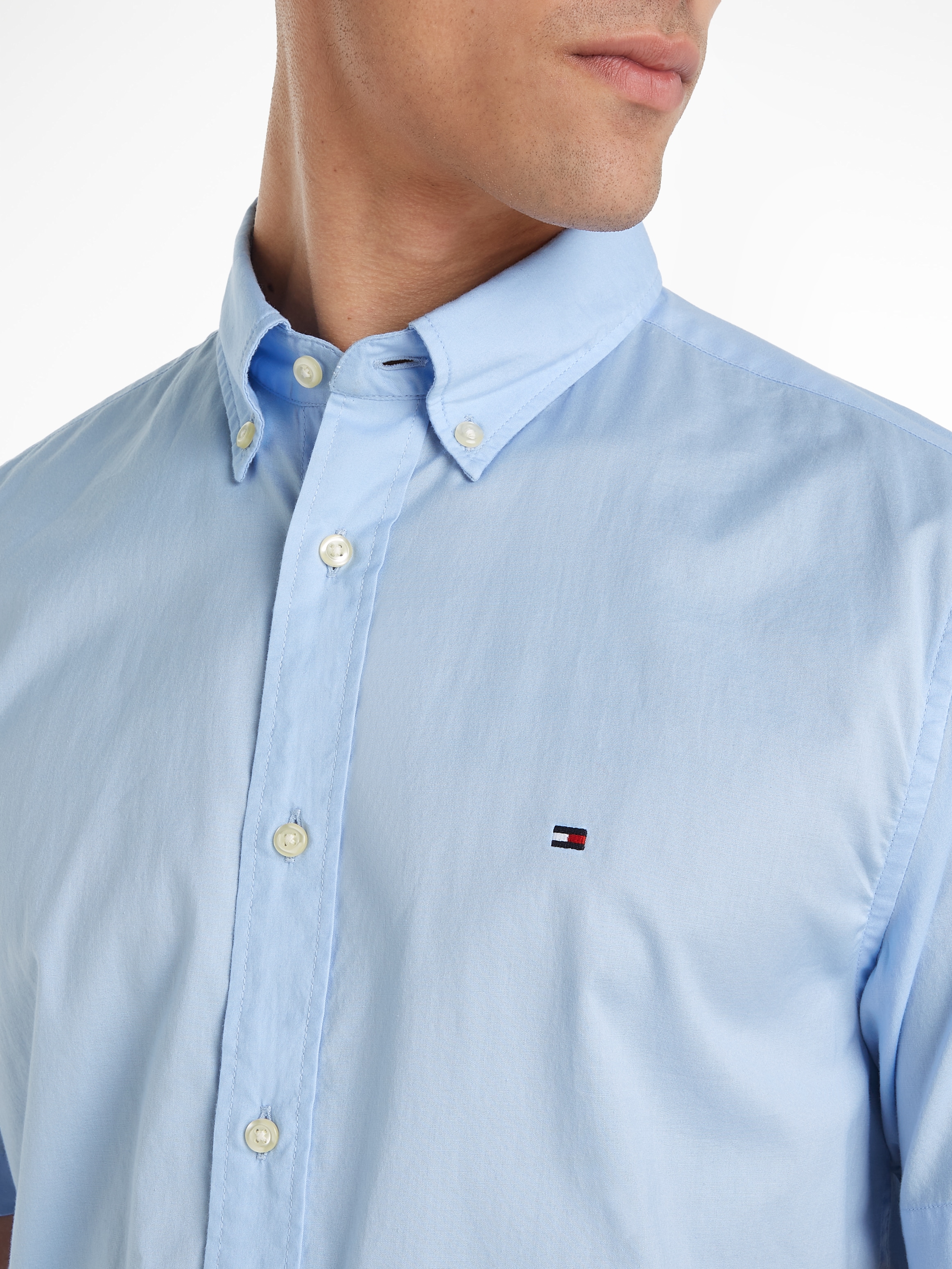 Tommy Hilfiger Kurzarmhemd »FLEX POPLIN RF SHIRT S/S«, mit Hemdblusenkragen