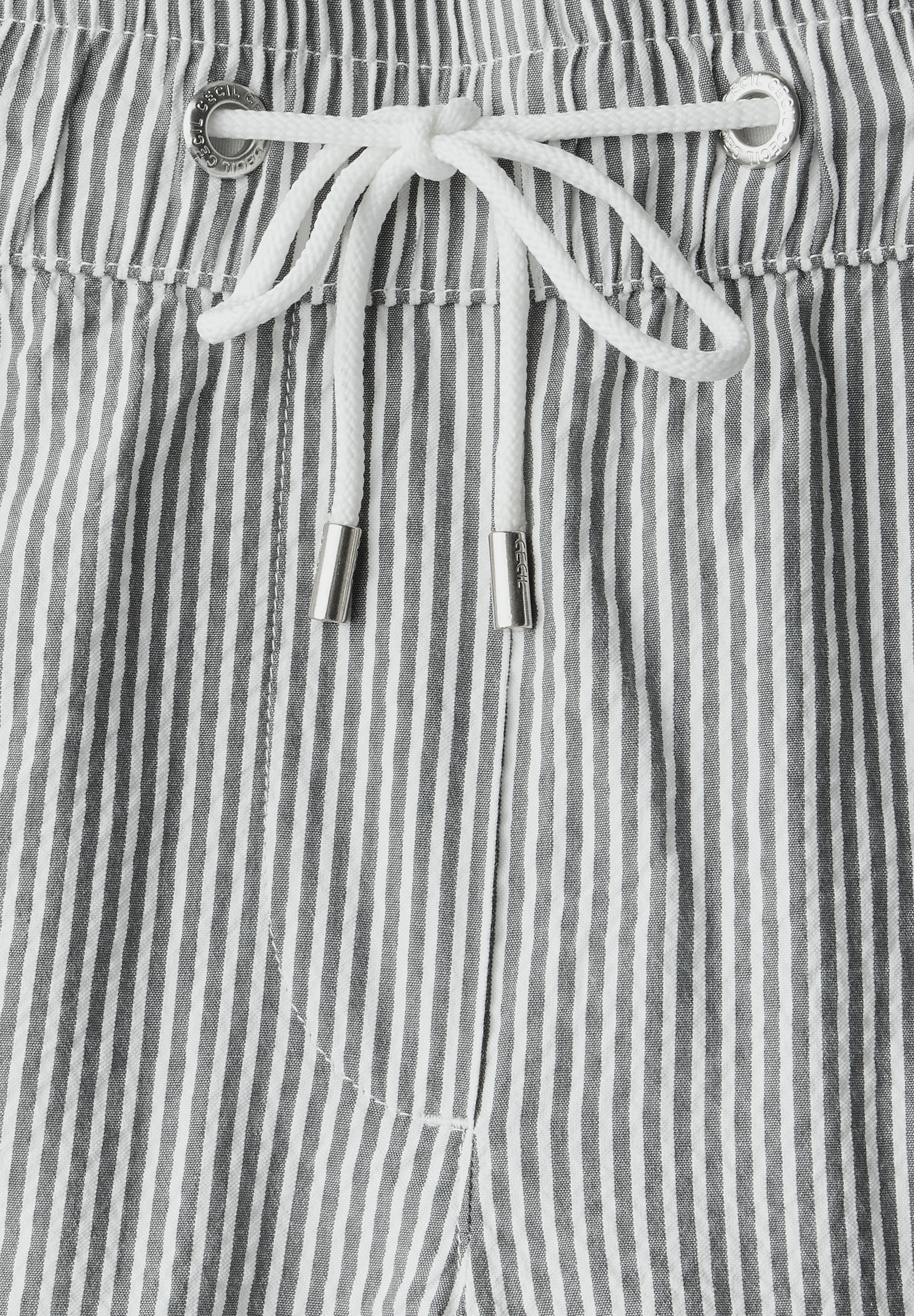 Cecil Shorts, Middle Waist