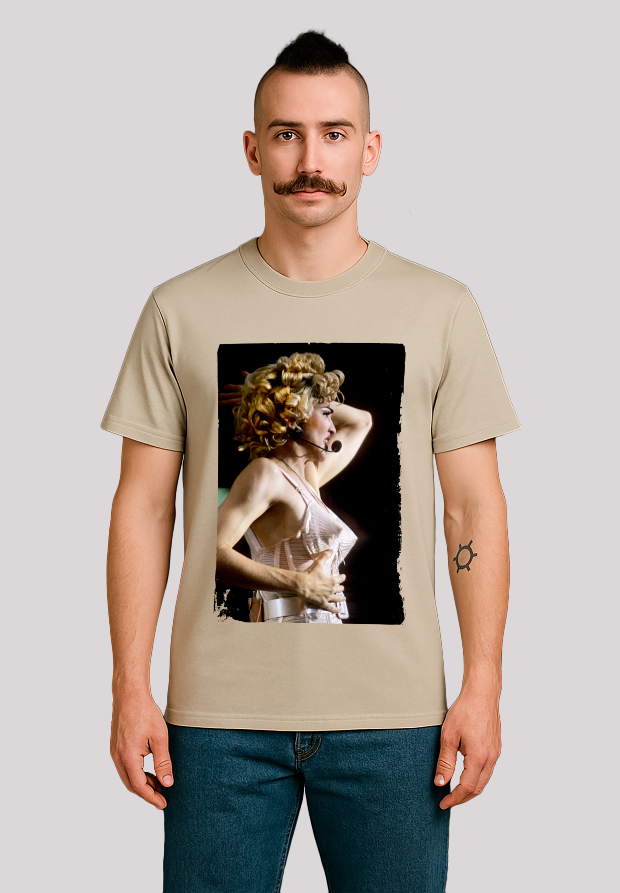 F4NT4STIC T-Shirt "Madonna Live At Wembley 1990 By Stephen Wright", Premium günstig online kaufen