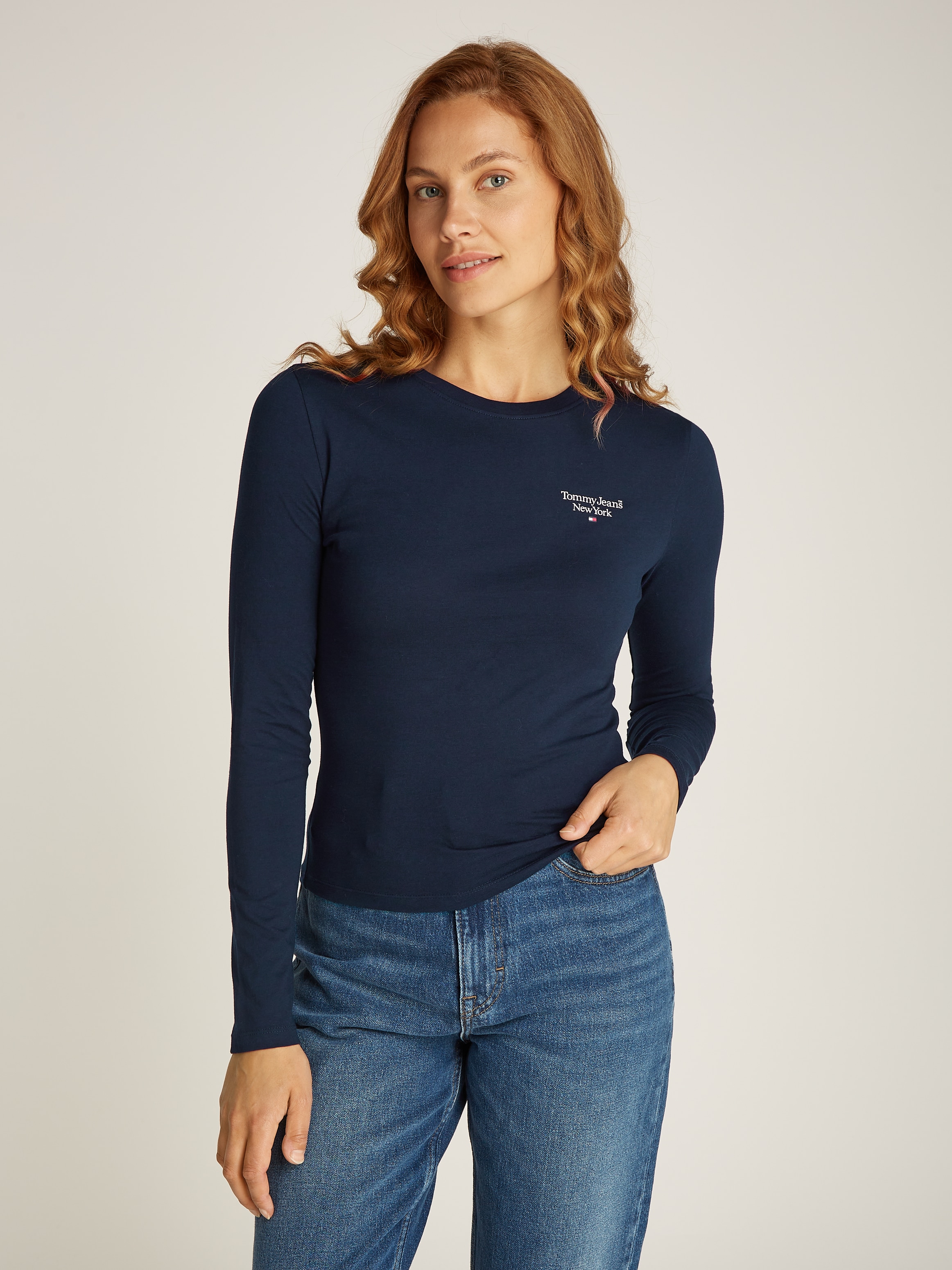 Tommy Jeans Curve T-Shirt "TJW SLIM ESSENTIAL LOGO 2 LS EXT", in Großen Grö günstig online kaufen