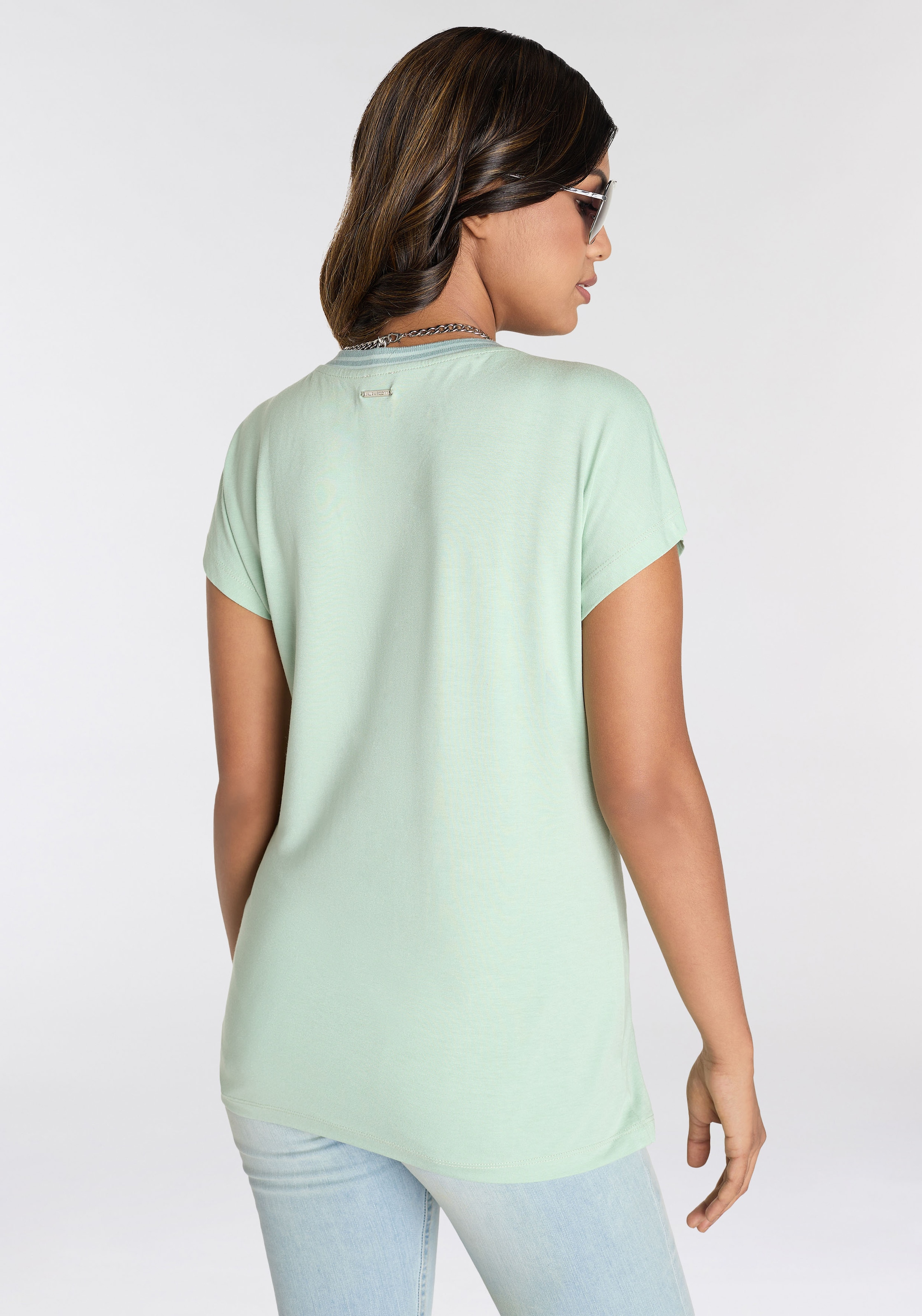Laura Scott T-Shirt, mit sportlichem V-Ausschnitt