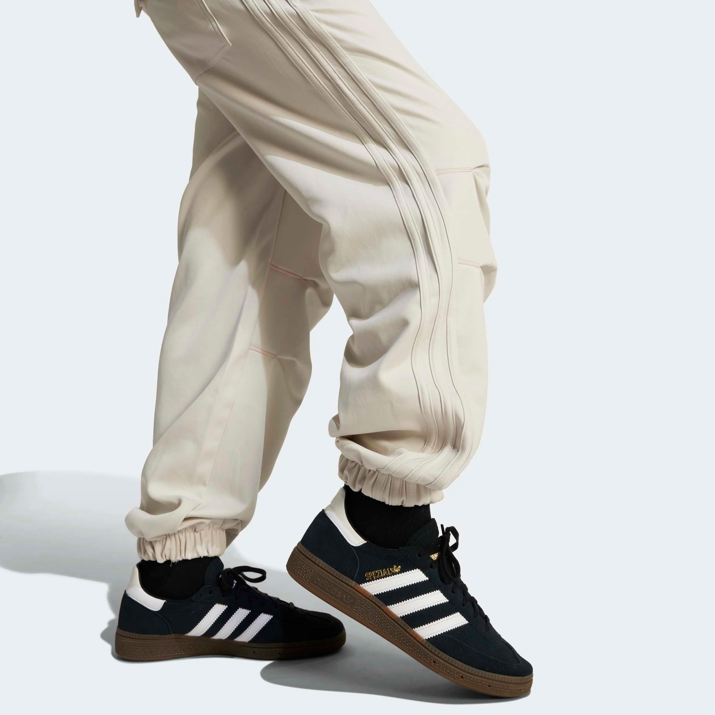 adidas Originals Sporthose »CARGO PANTS«, (1 tlg.)