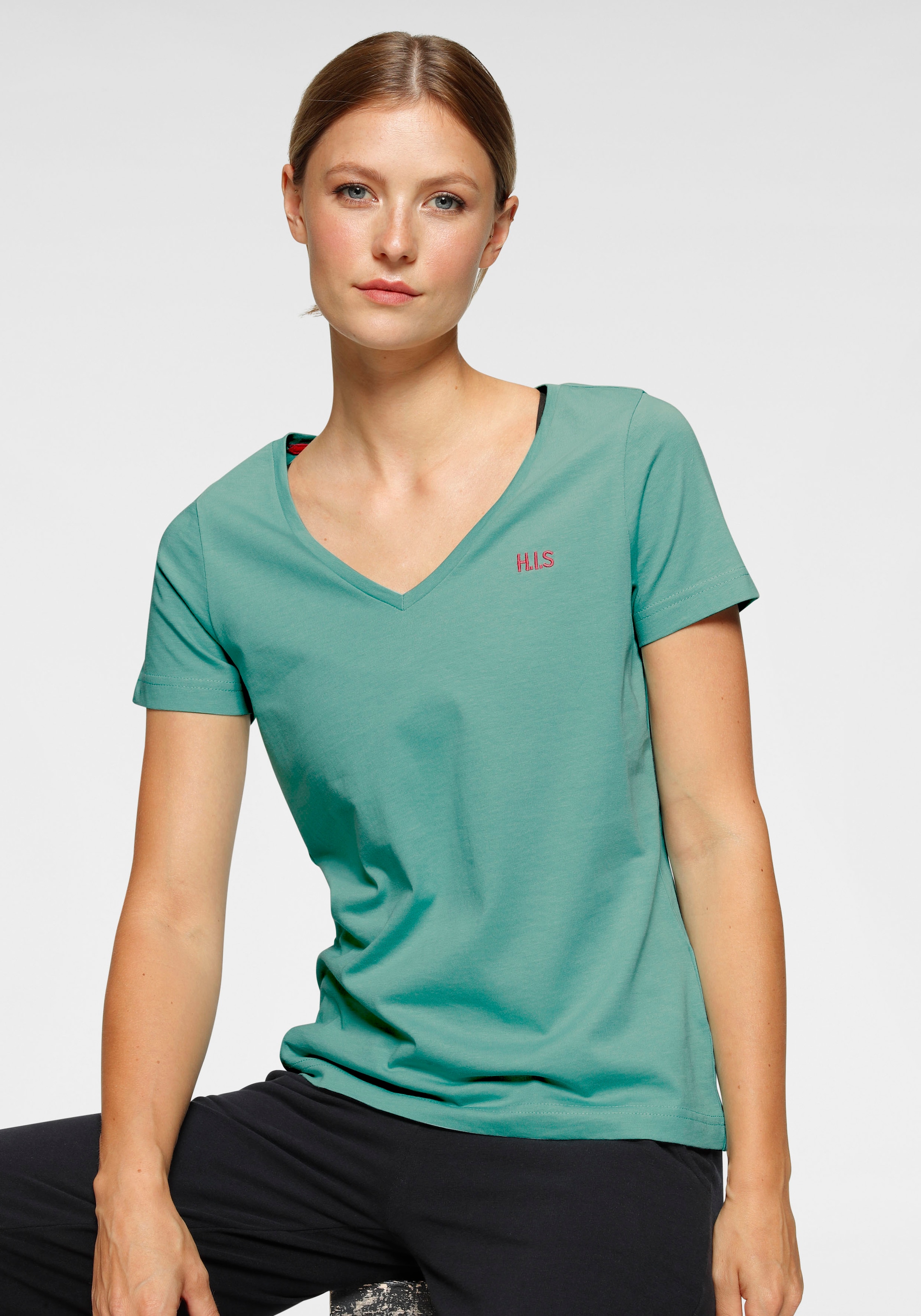 H.I.S T-Shirt »Essential-Basics«, (Spar-Set, 3er-Pack), hüftlange Passform, figurumspielender Schnitt, aus 100% Baumwolle