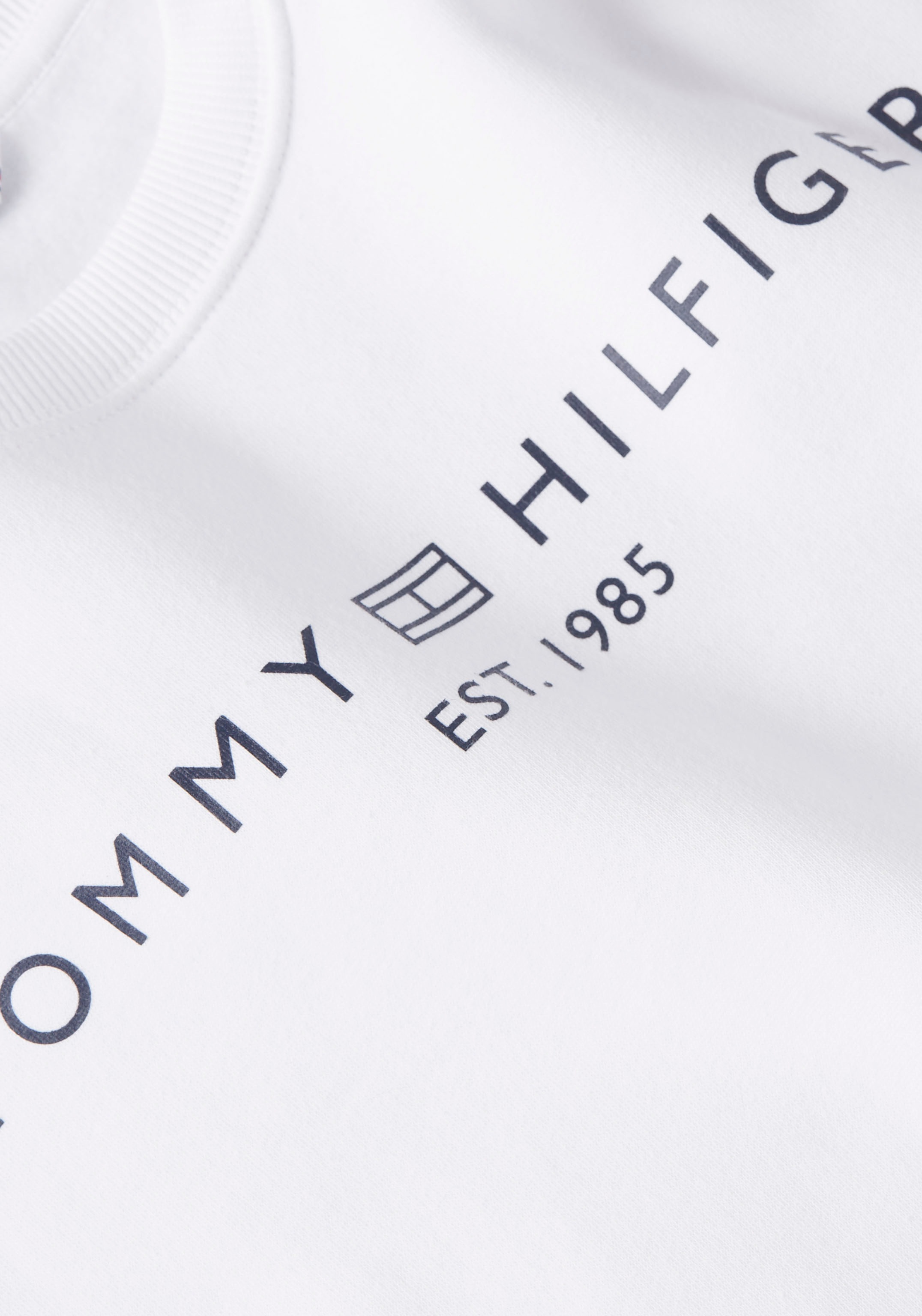 Tommy Hilfiger Sweatshirt »MDRN REG CORP LOGO C-NK SWTSHRT«, mit Logoschriftzug