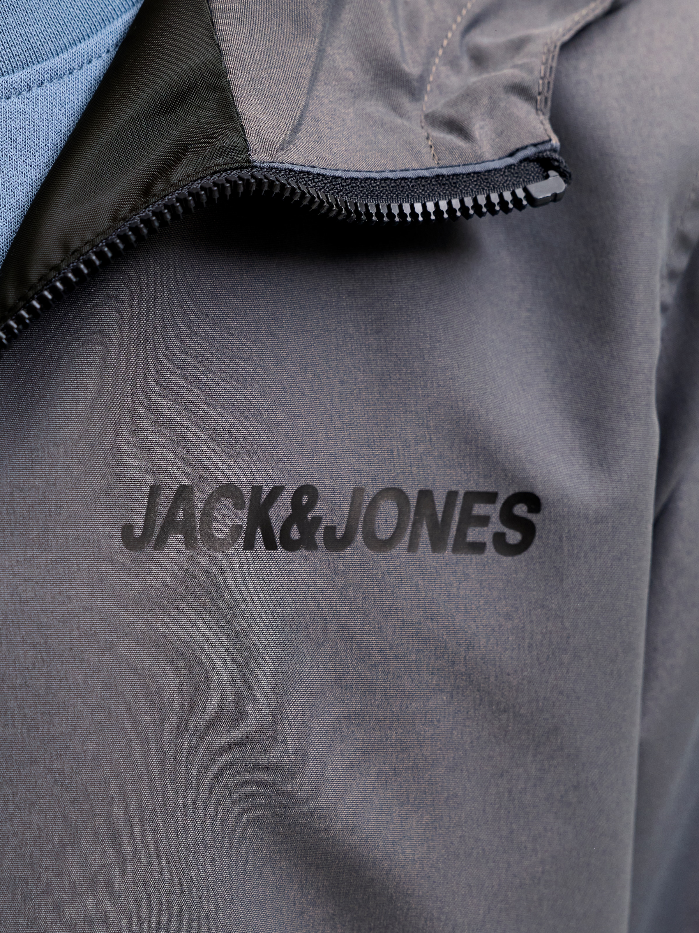 Jack & Jones Junior Outdoorjacke »JJERUSH wasserabweisend, mit Kapuze, mattes Finish« mit Kapuze Polyester, regular fit