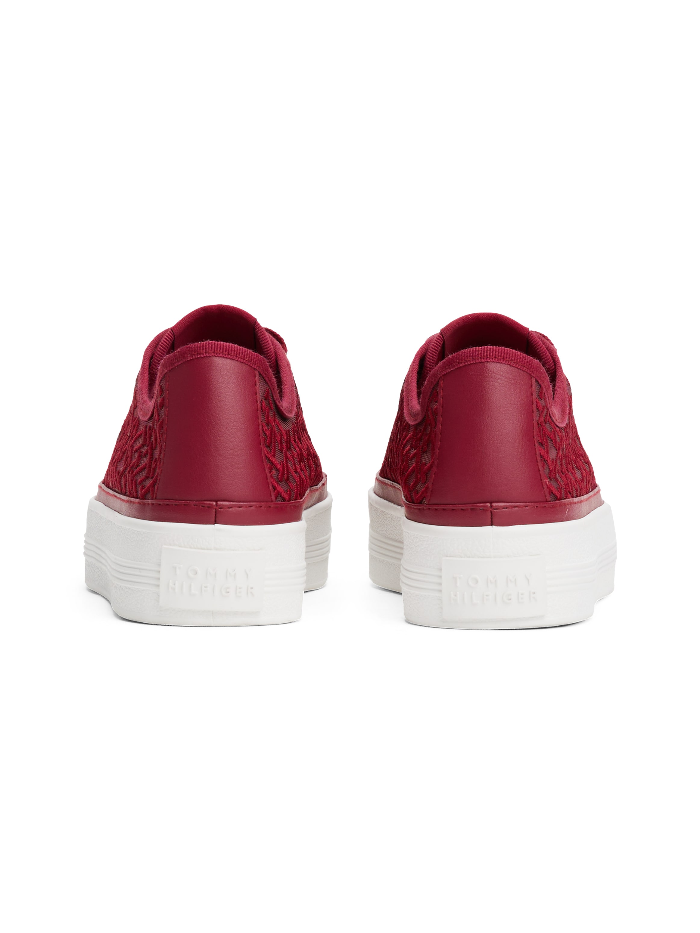 Tommy Hilfiger Plateausneaker »VULC EMBROIDERED SNEAKER«,Freizeitschuh, Halbschuh, Schnürer mit unterlegter TH-Logostickerei